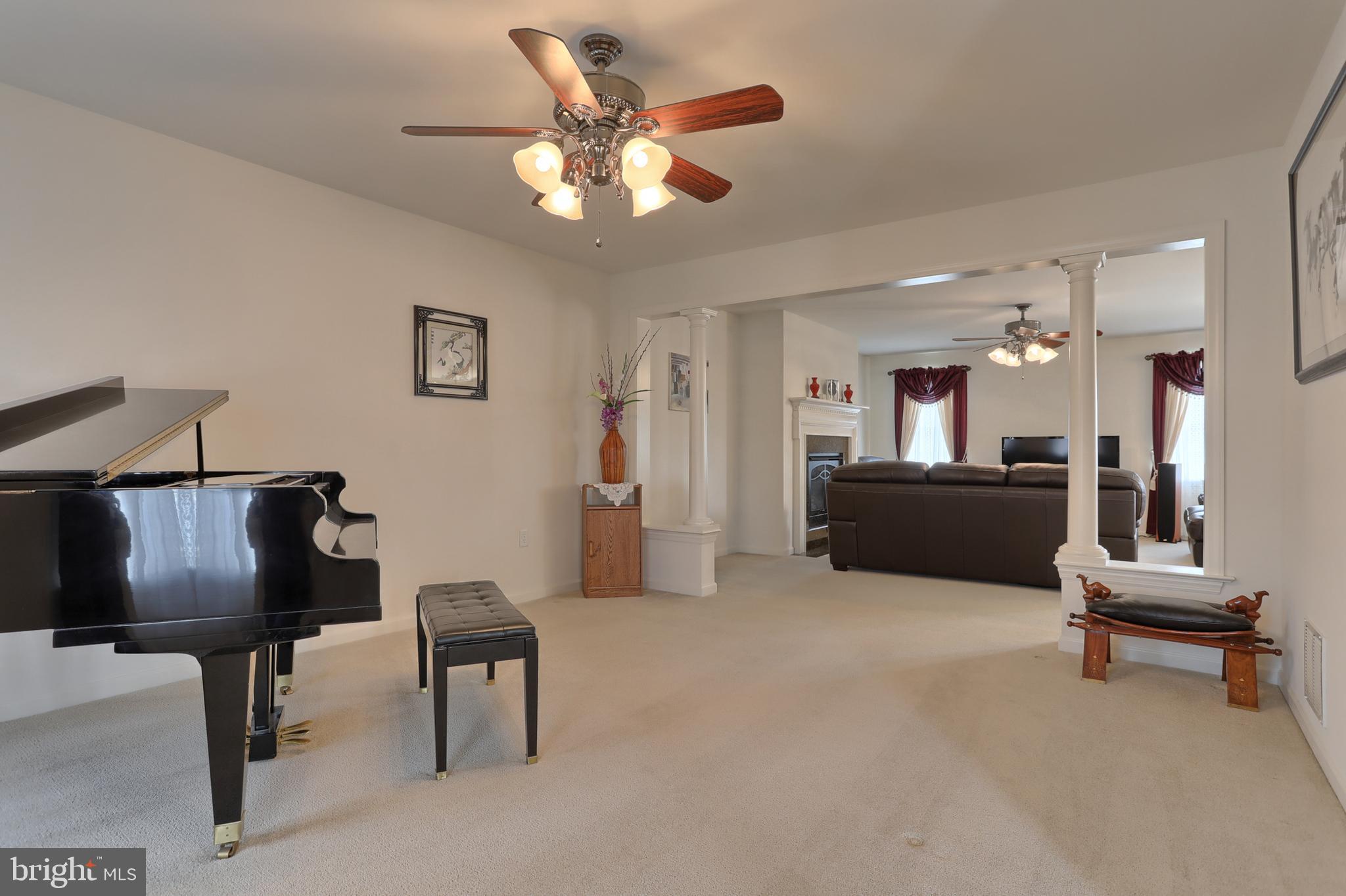 KENDALE OAKS - Residential