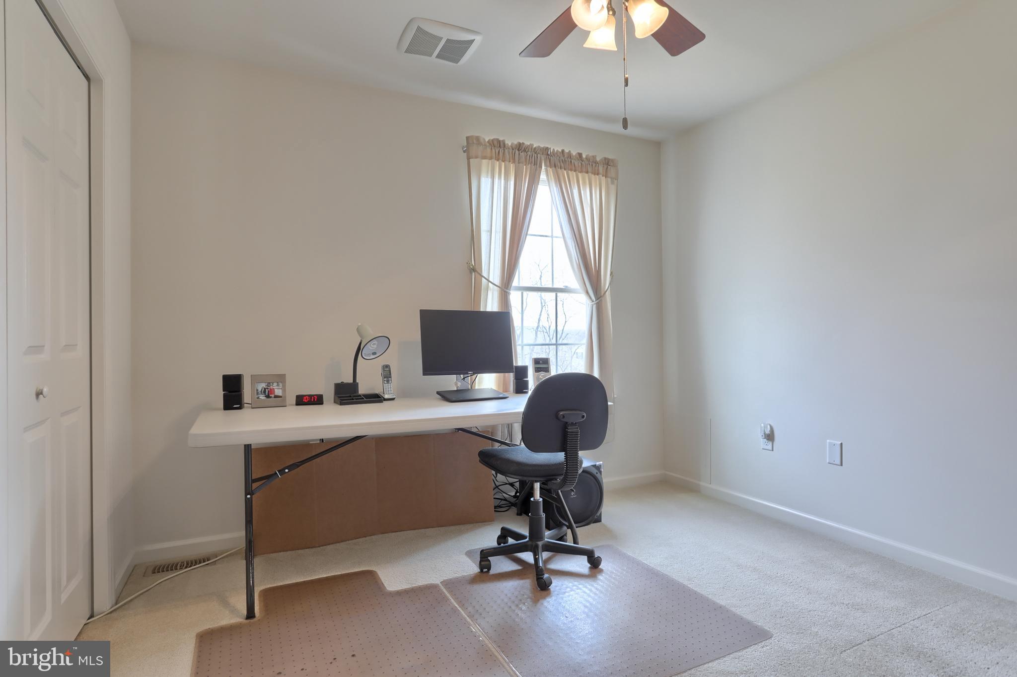 KENDALE OAKS - Residential