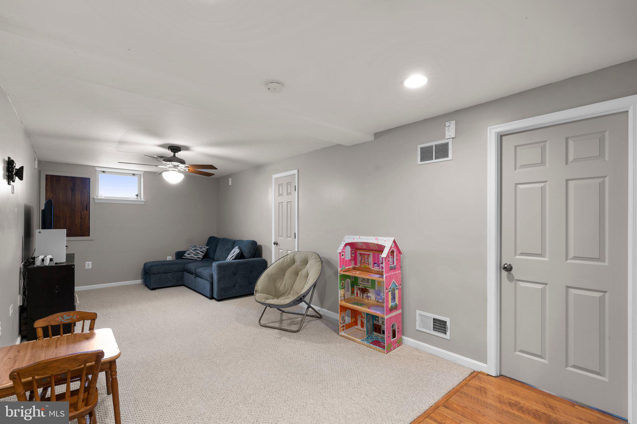 ELDERSBURG ESTATES - Residential