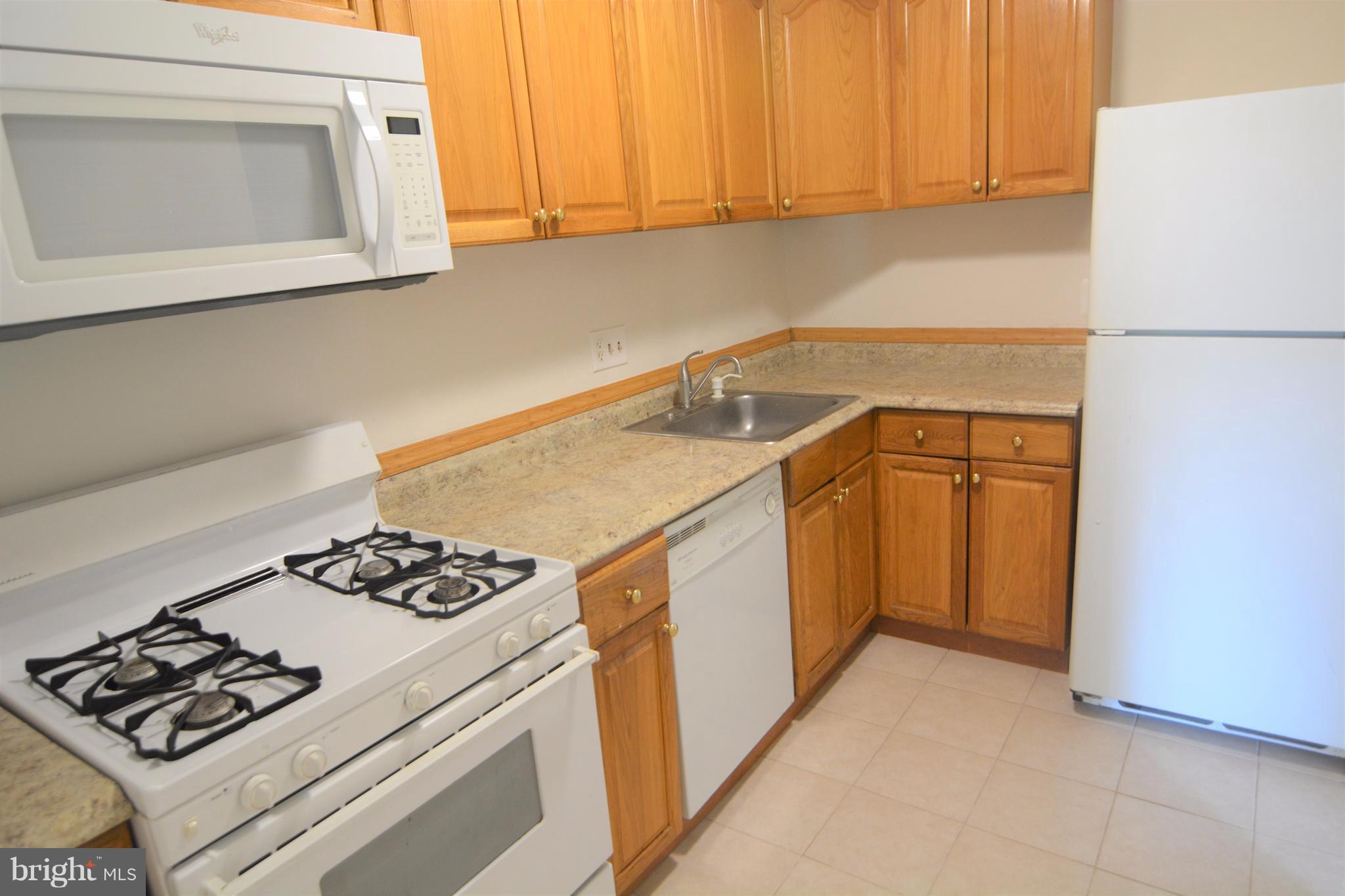 COLCHESTER TOWNE - Residential