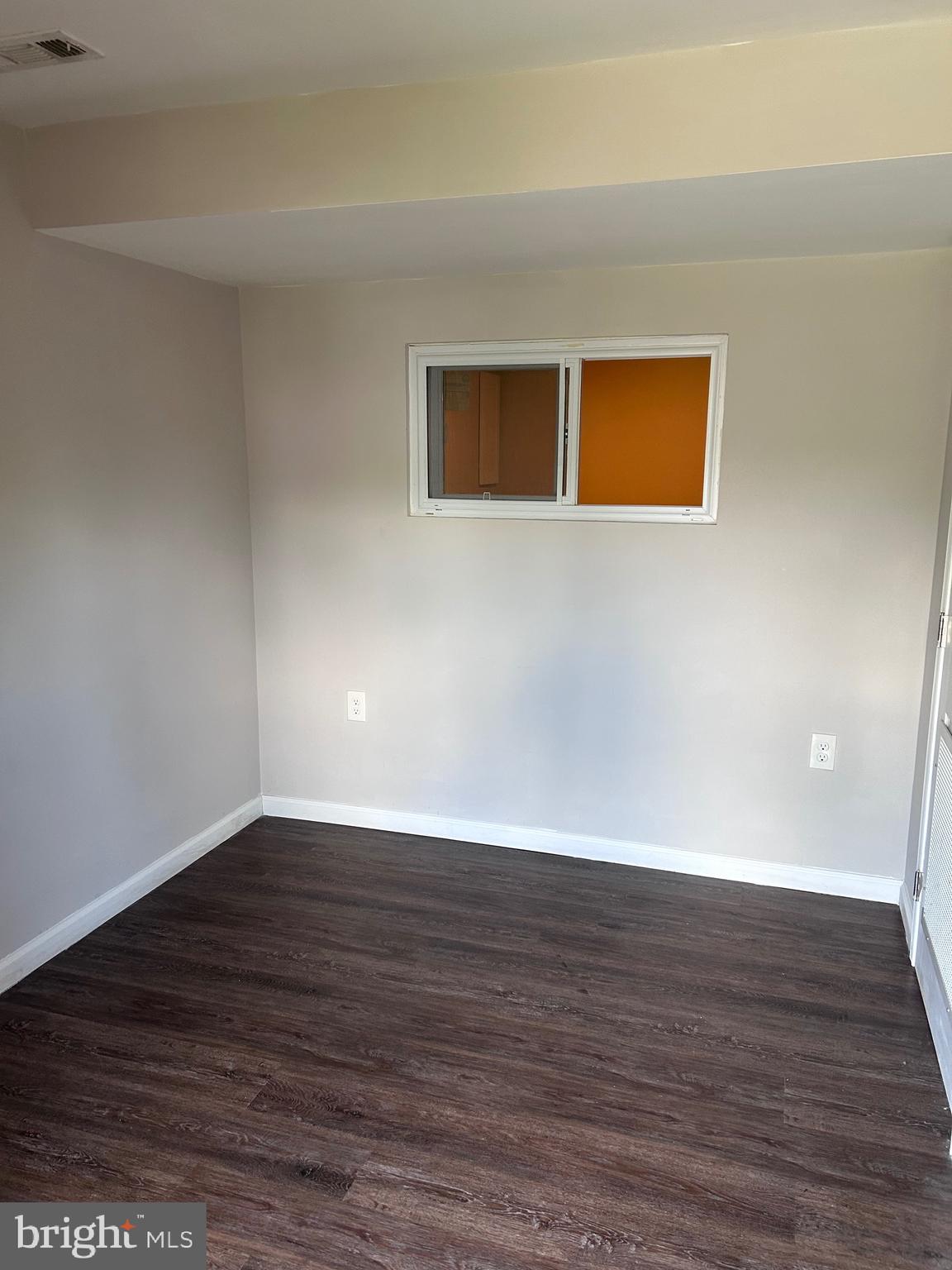 21 ALLENHURST COURT
