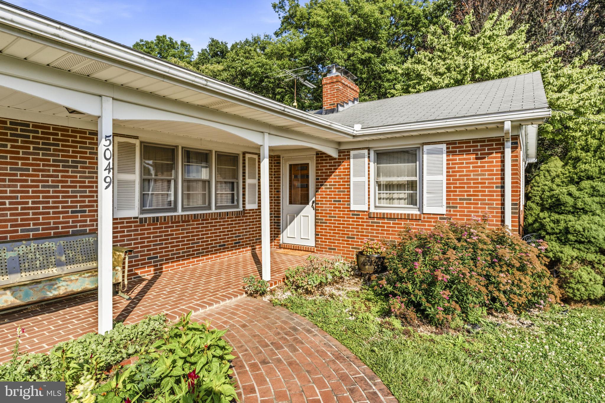 5049 BRADDOCK ROAD