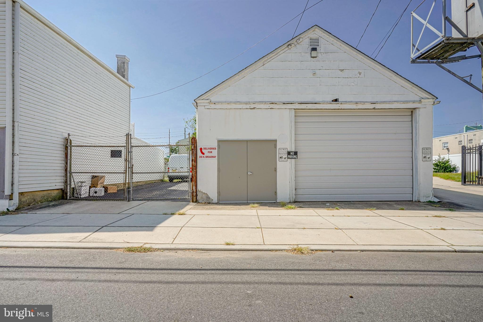 208 N BROADWAY