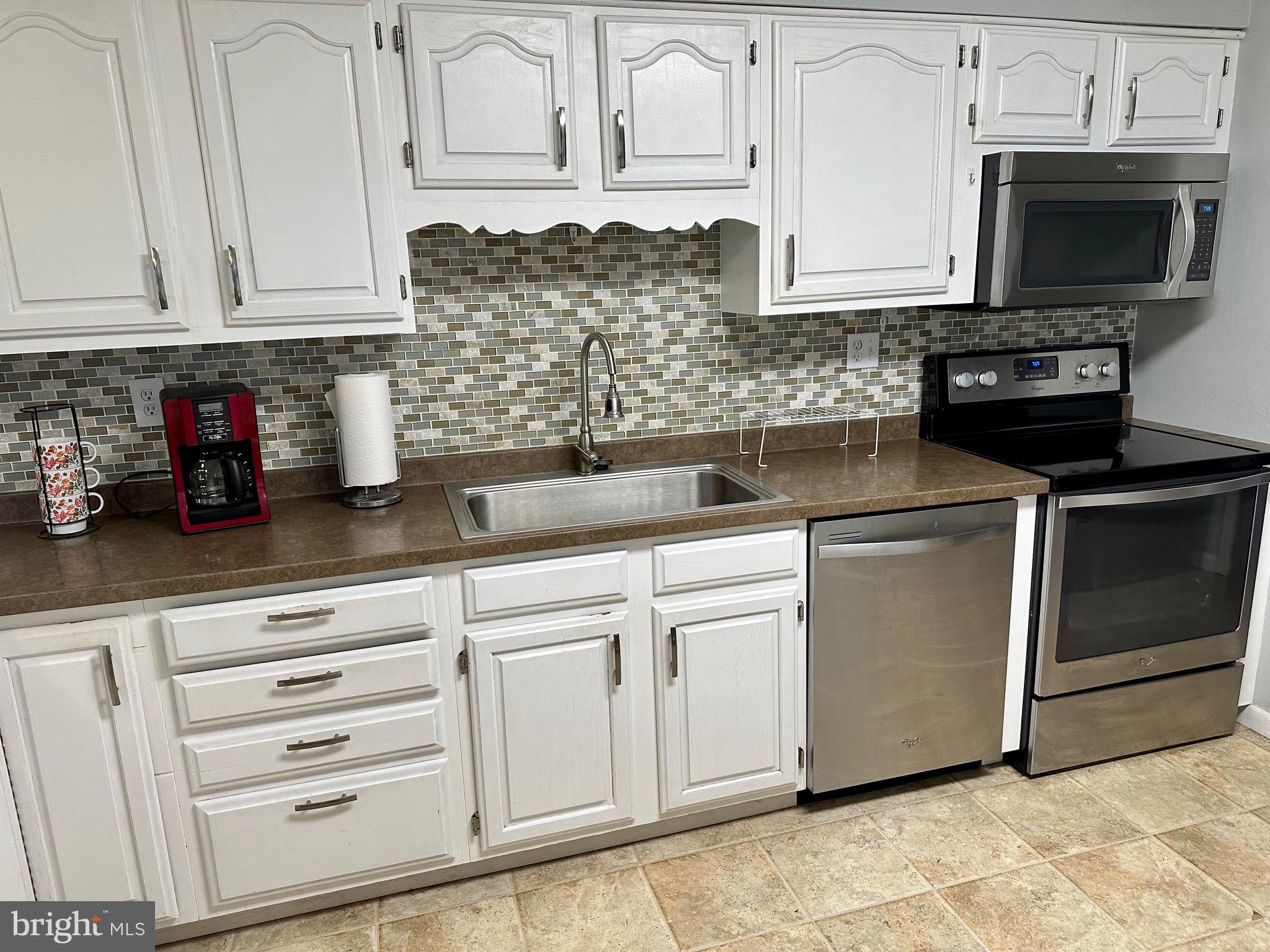 OAK HALL - Residential