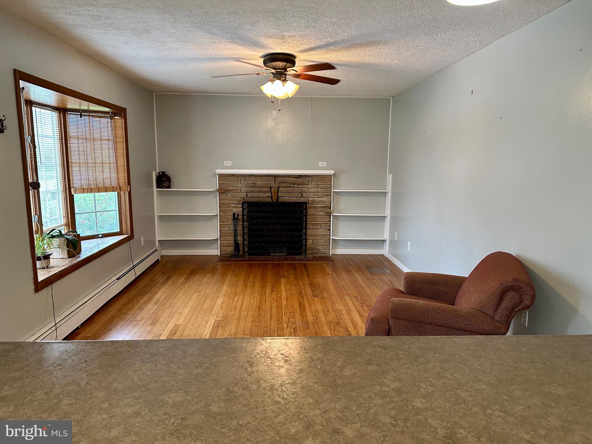 OAK HALL - Residential