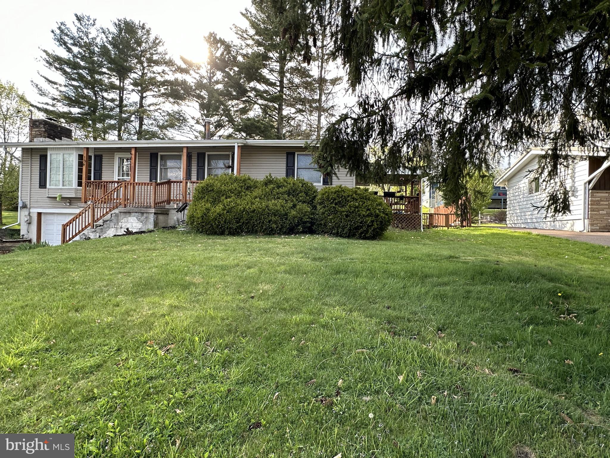 OAK HALL - Residential