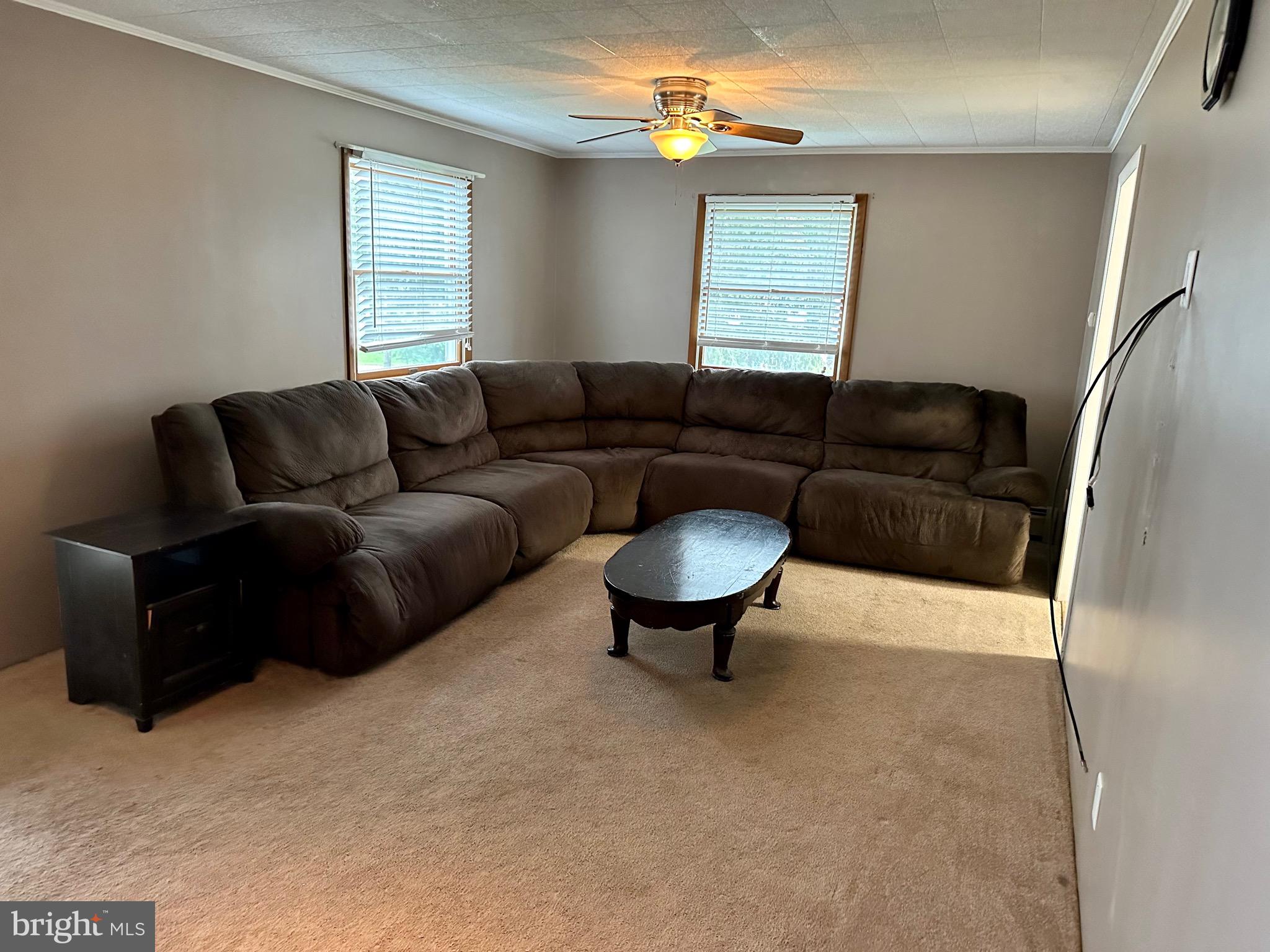 OAK HALL - Residential