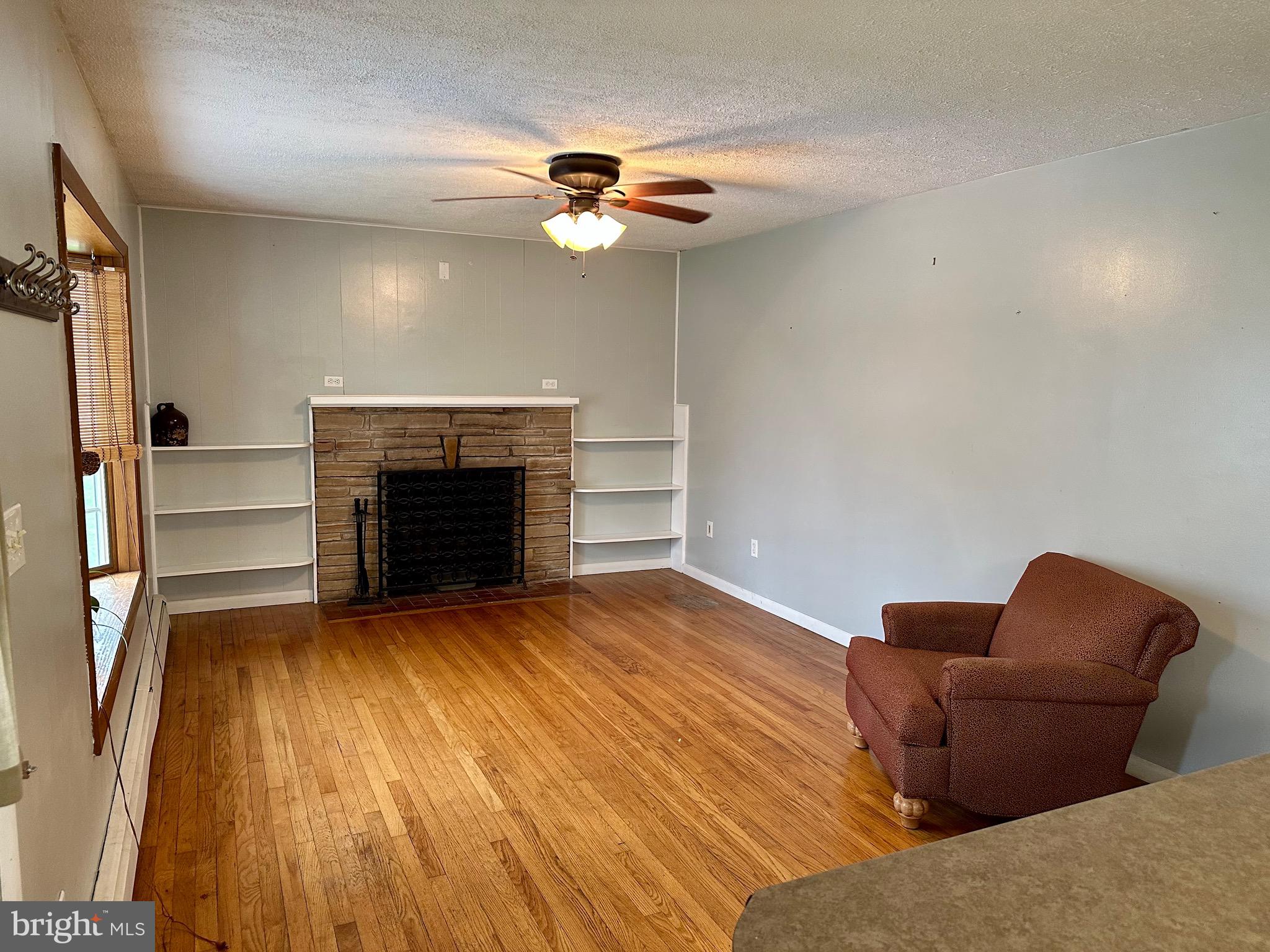 OAK HALL - Residential