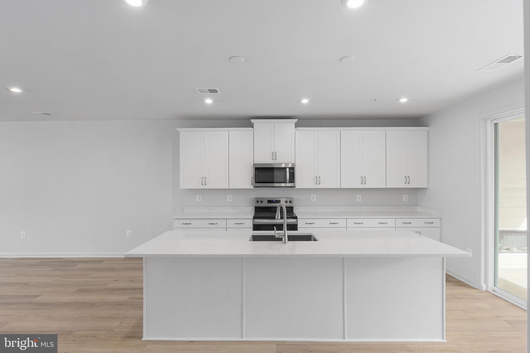 GOOSE CREEK VILLAGE - Residential