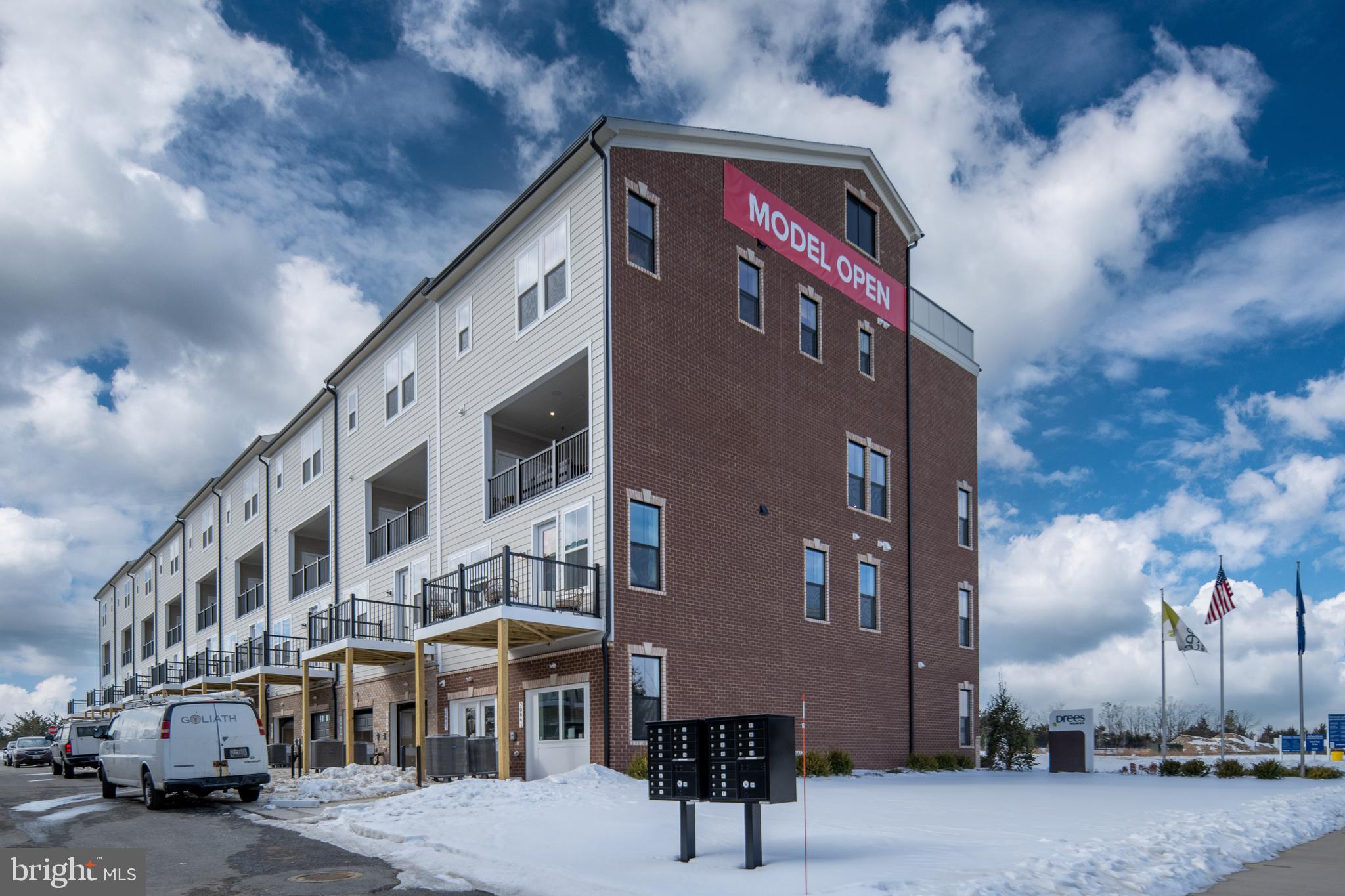 GOOSE CREEK VILLAGE - Residential