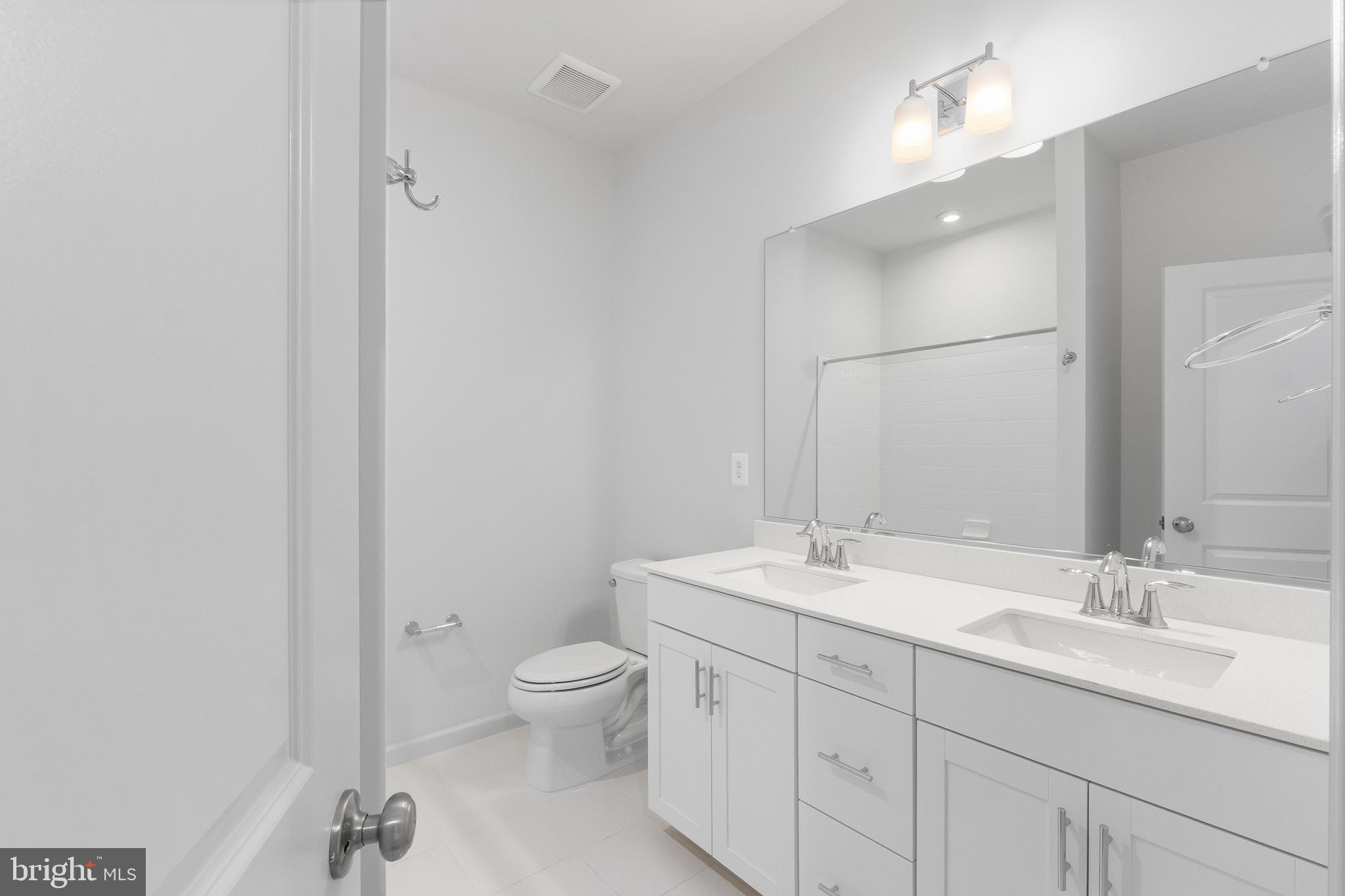 GOOSE CREEK VILLAGE - Residential