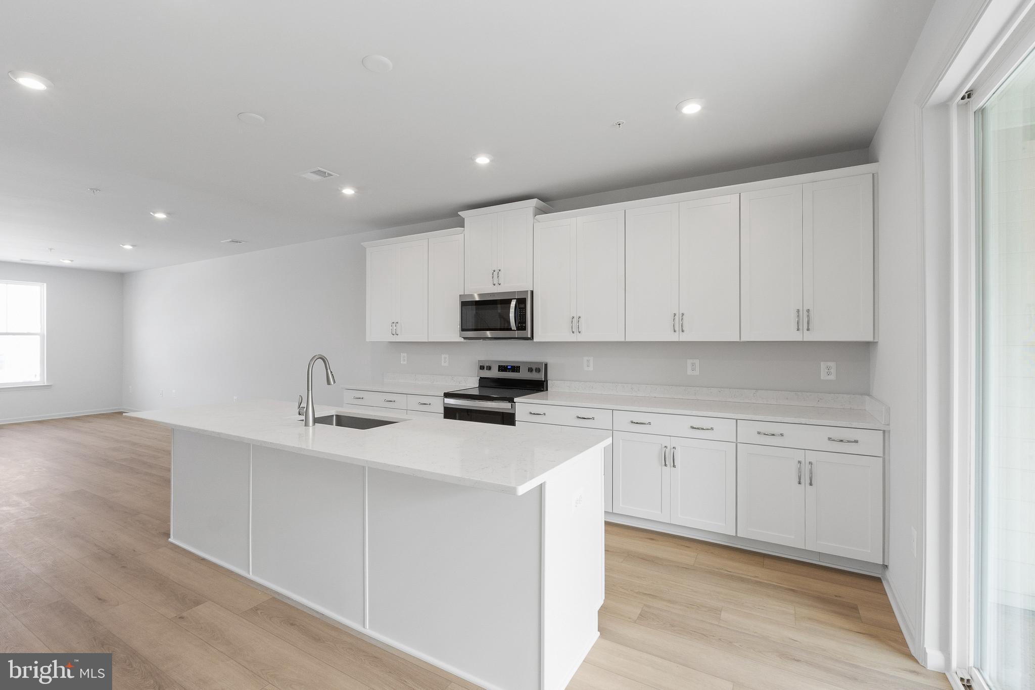 GOOSE CREEK VILLAGE - Residential