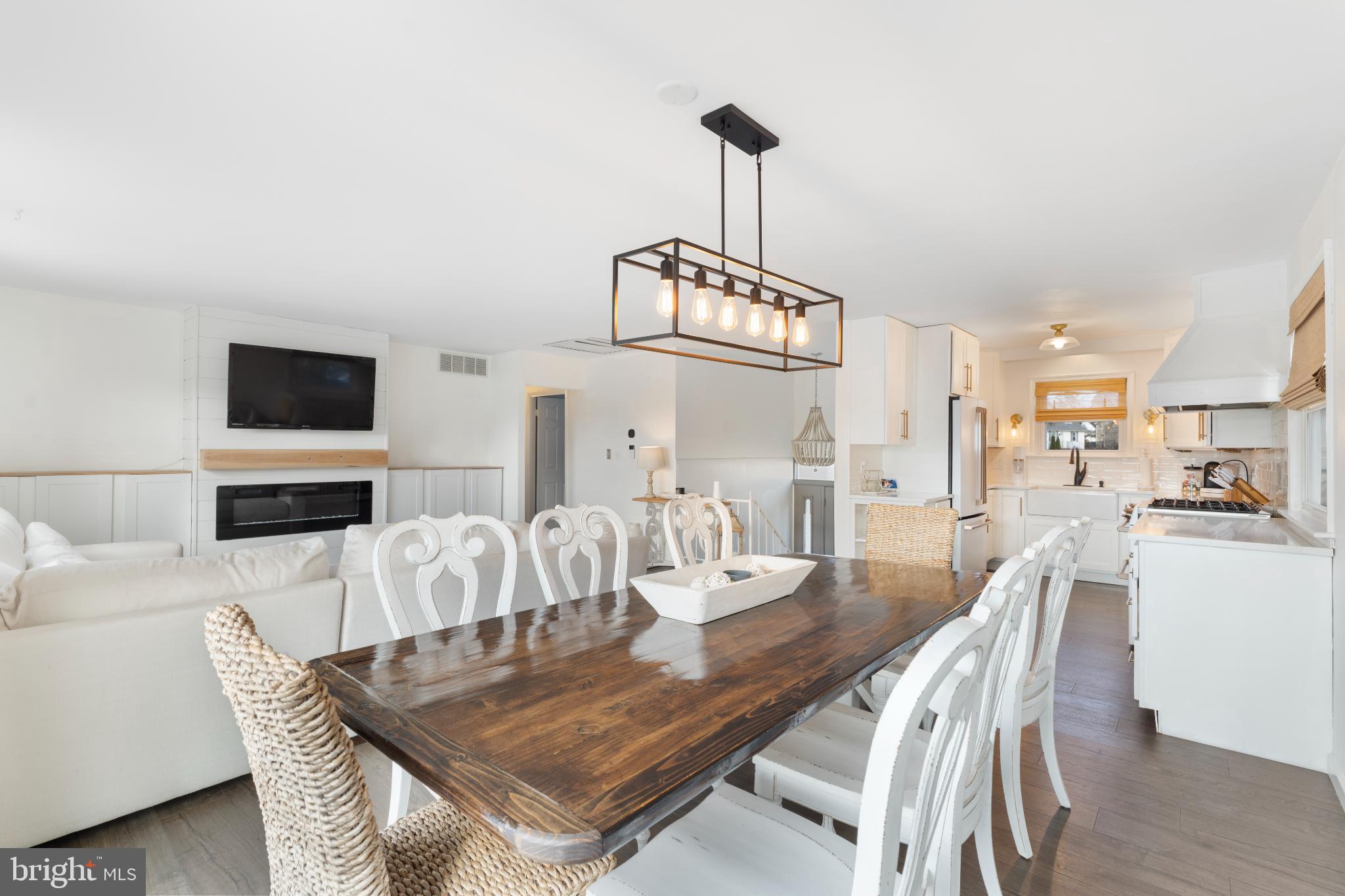 PERRY HALL VILLAGE - Residential