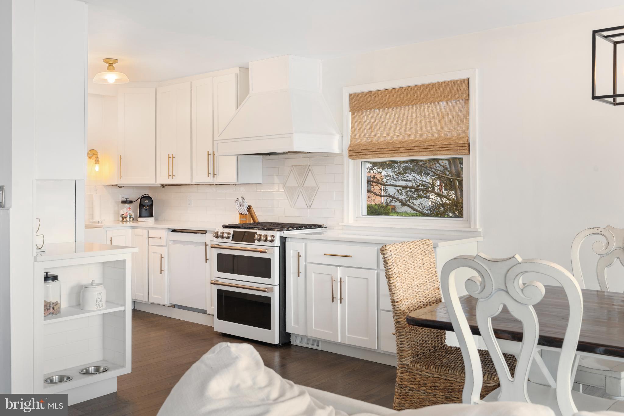 PERRY HALL VILLAGE - Residential