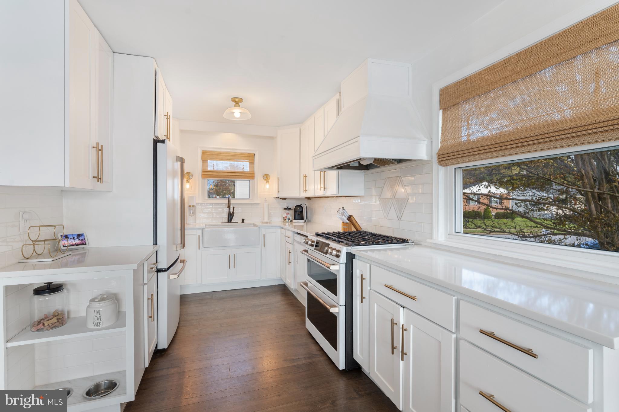 PERRY HALL VILLAGE - Residential