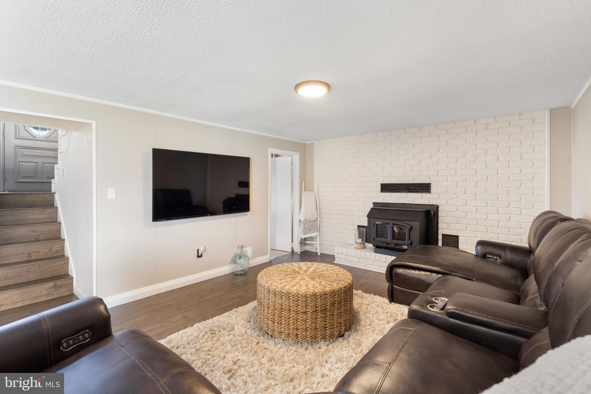 PERRY HALL VILLAGE - Residential