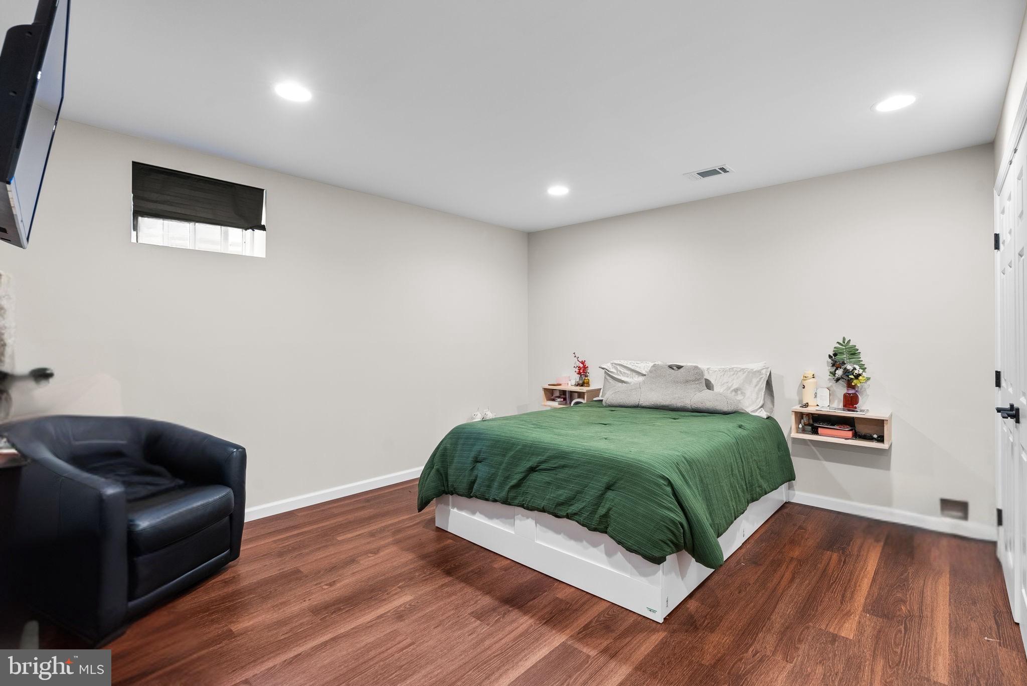 DARNESTOWN OUTSIDE - Residential