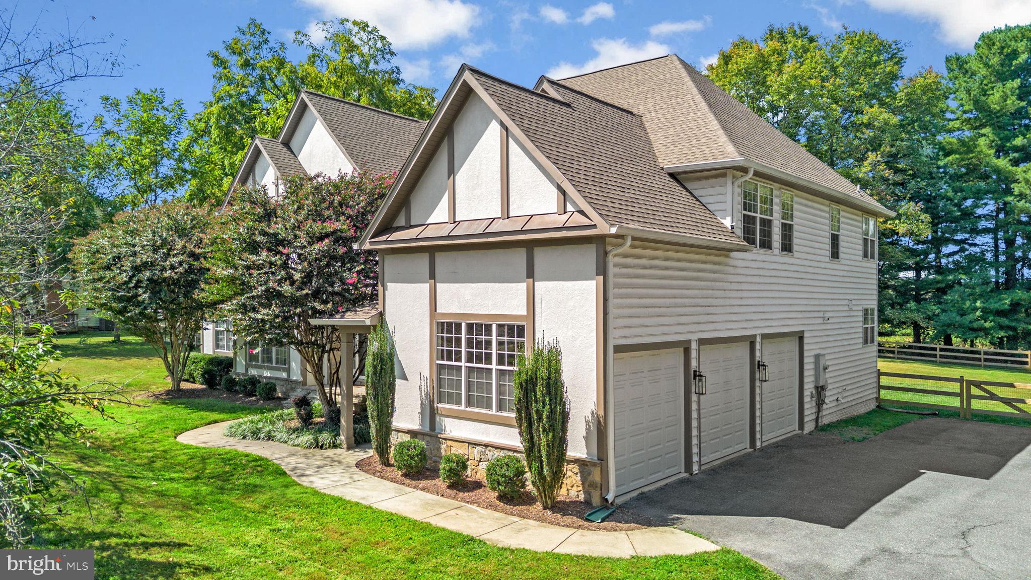 DARNESTOWN OUTSIDE - Residential