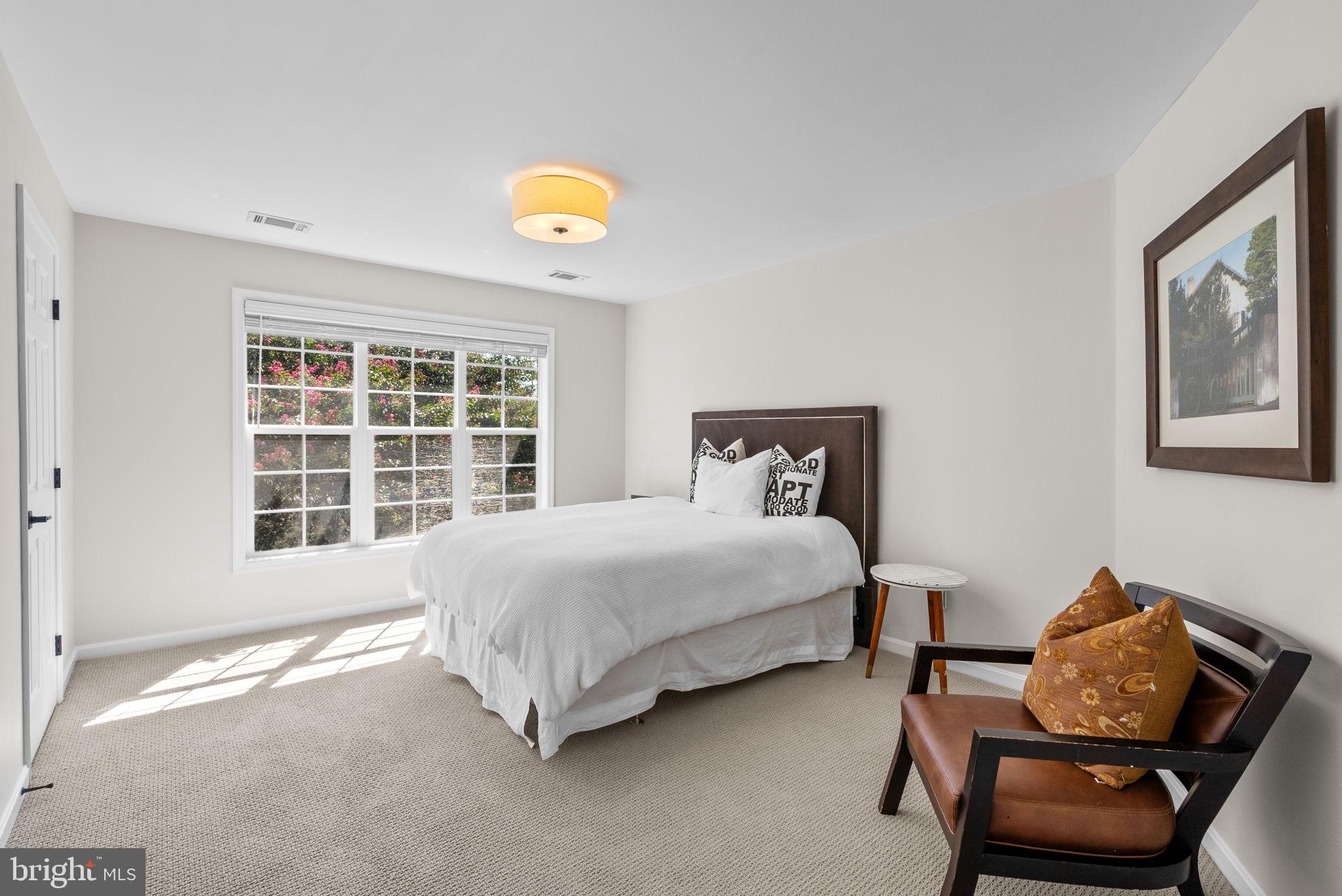 DARNESTOWN OUTSIDE - Residential