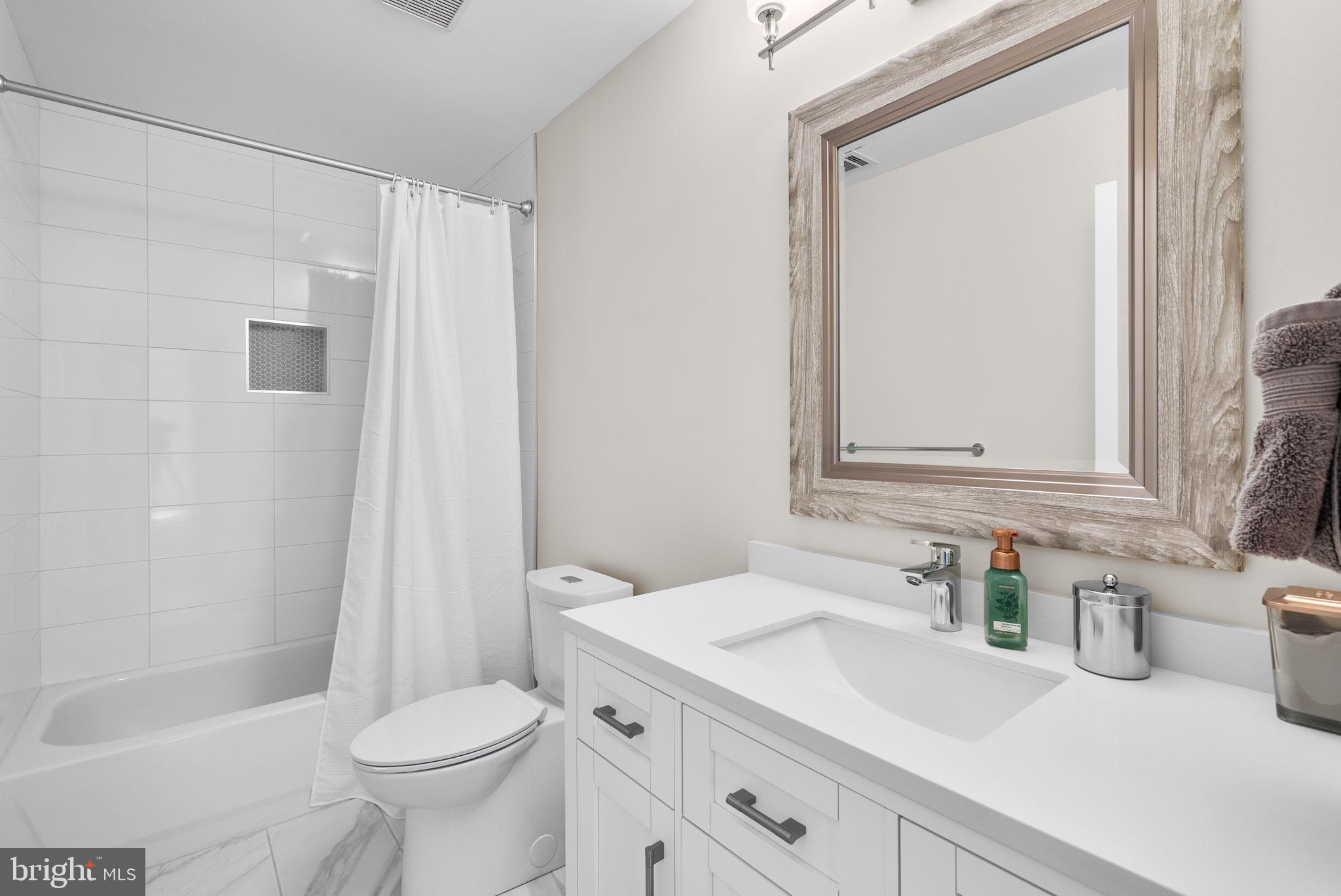 DARNESTOWN OUTSIDE - Residential