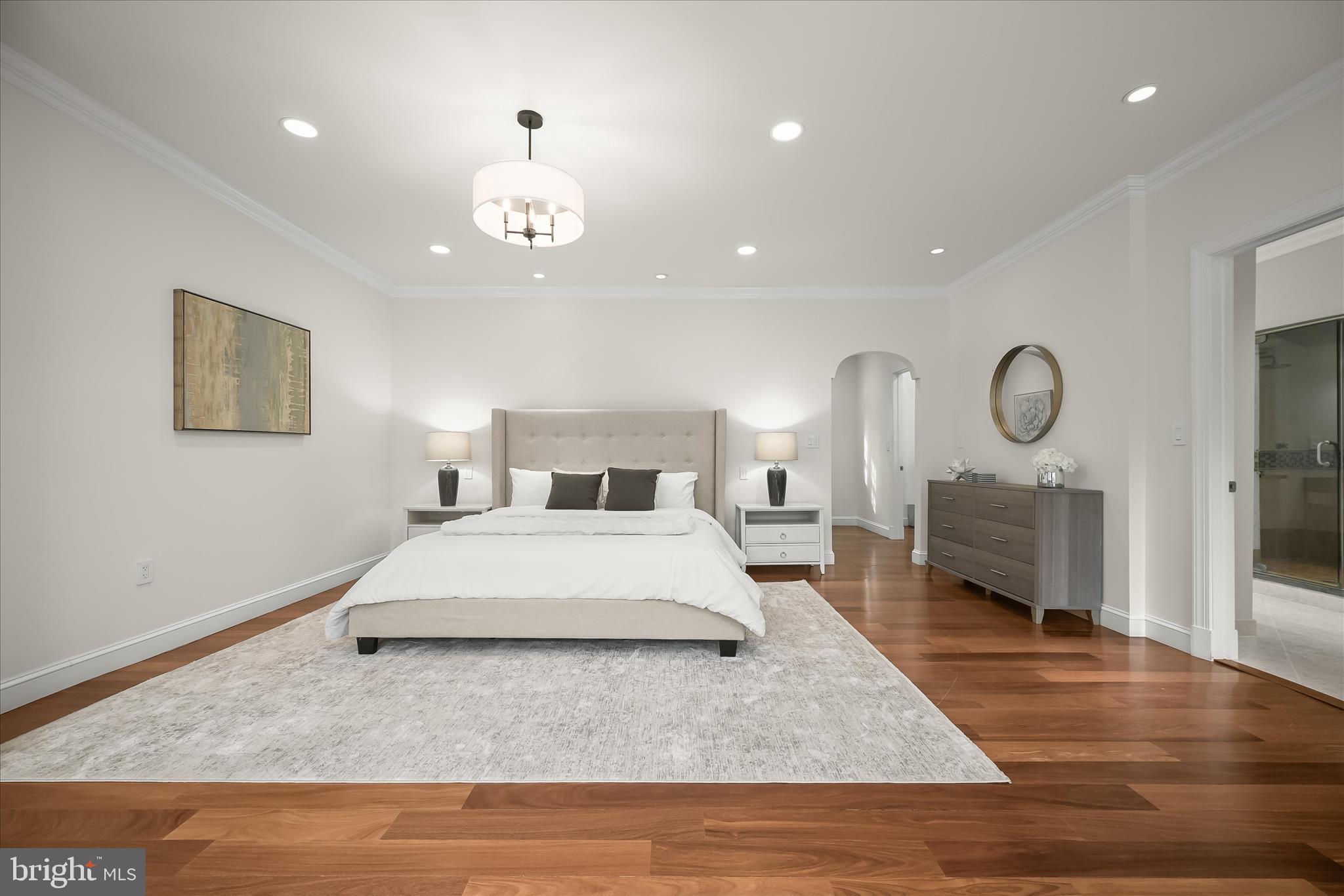 BRADLEY MANOR - Residential