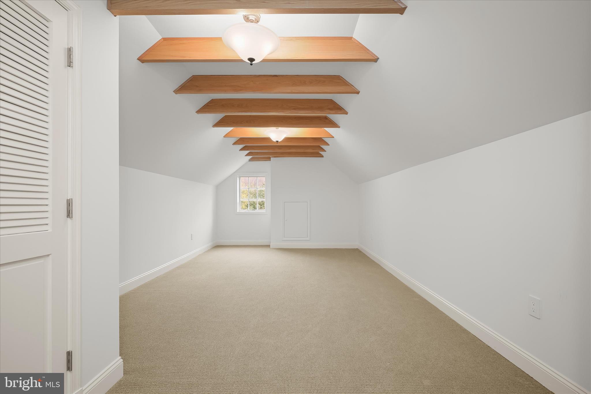 BRADLEY MANOR - Residential