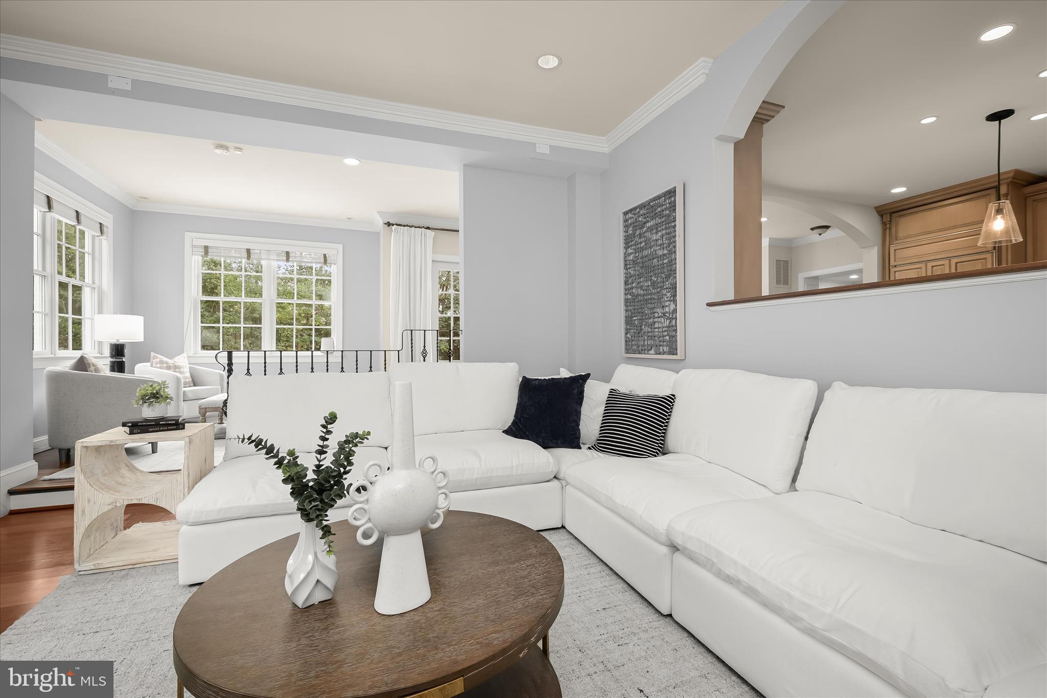 BRADLEY MANOR - Residential