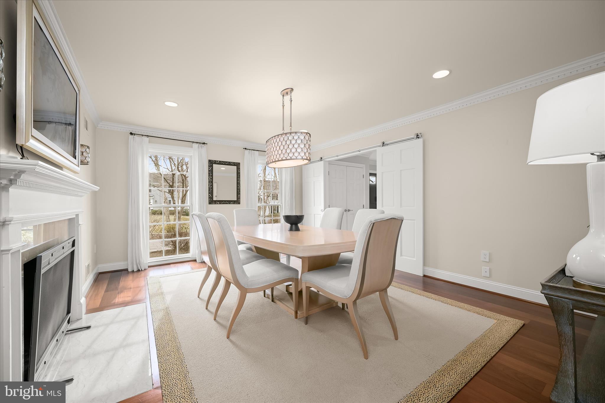 BRADLEY MANOR - Residential