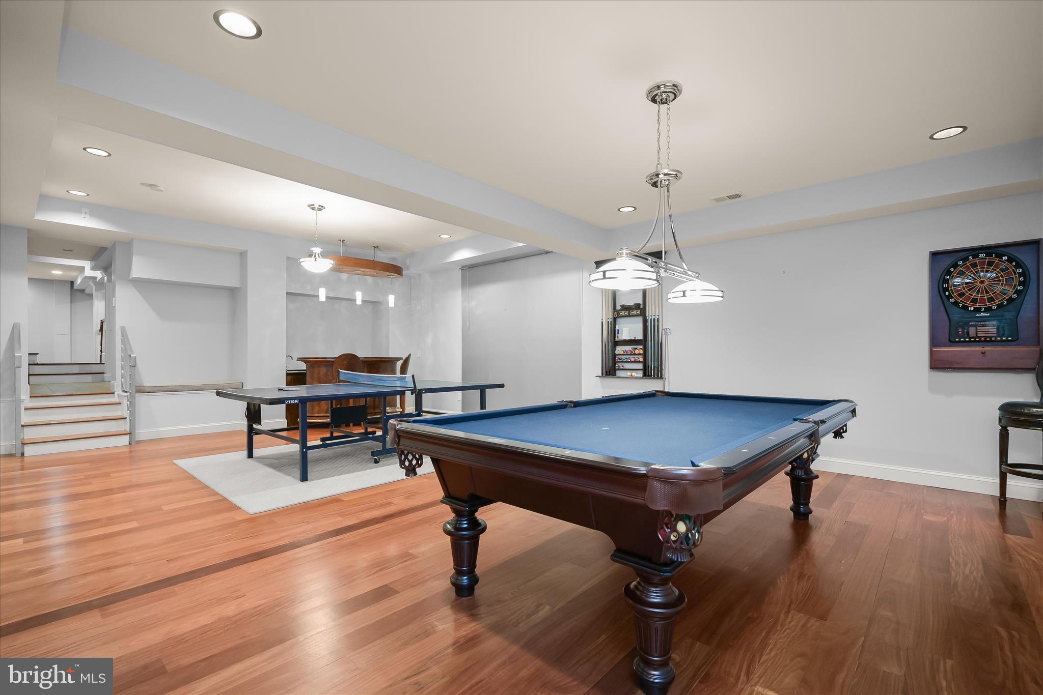 BRADLEY MANOR - Residential