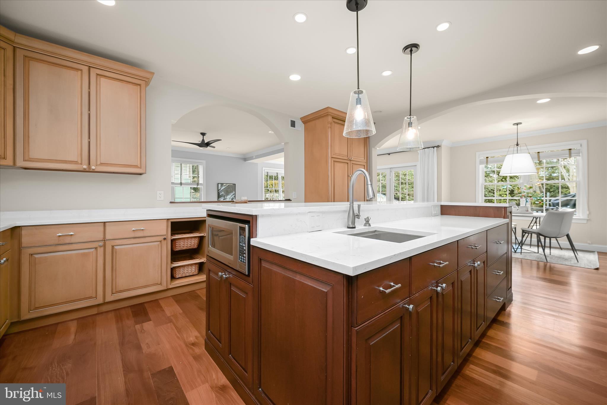 BRADLEY MANOR - Residential