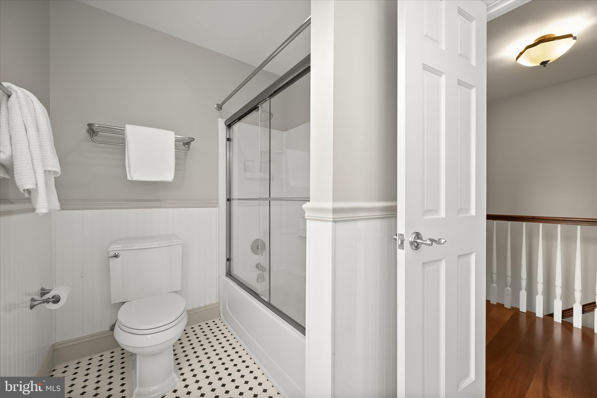 BRADLEY MANOR - Residential