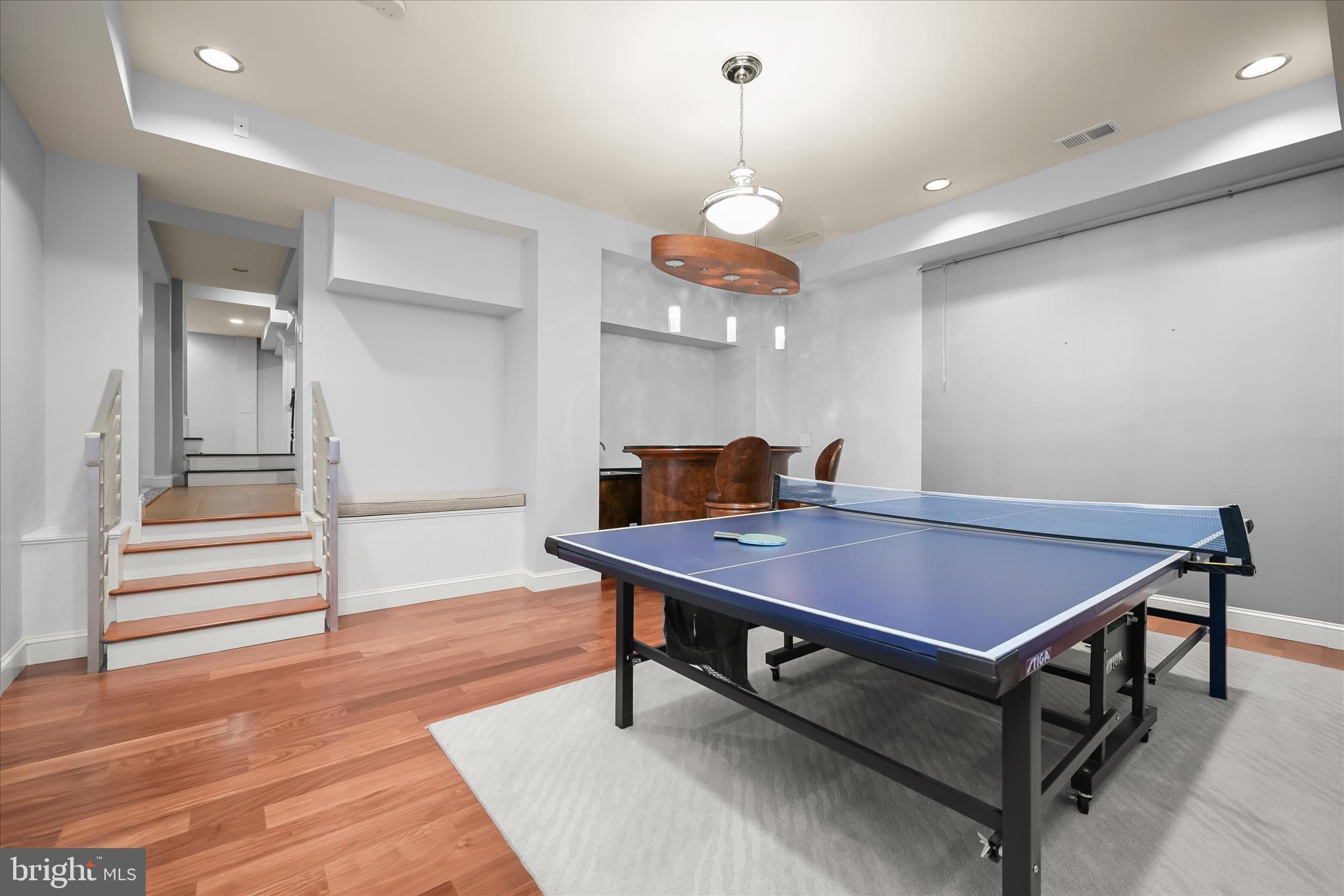 BRADLEY MANOR - Residential