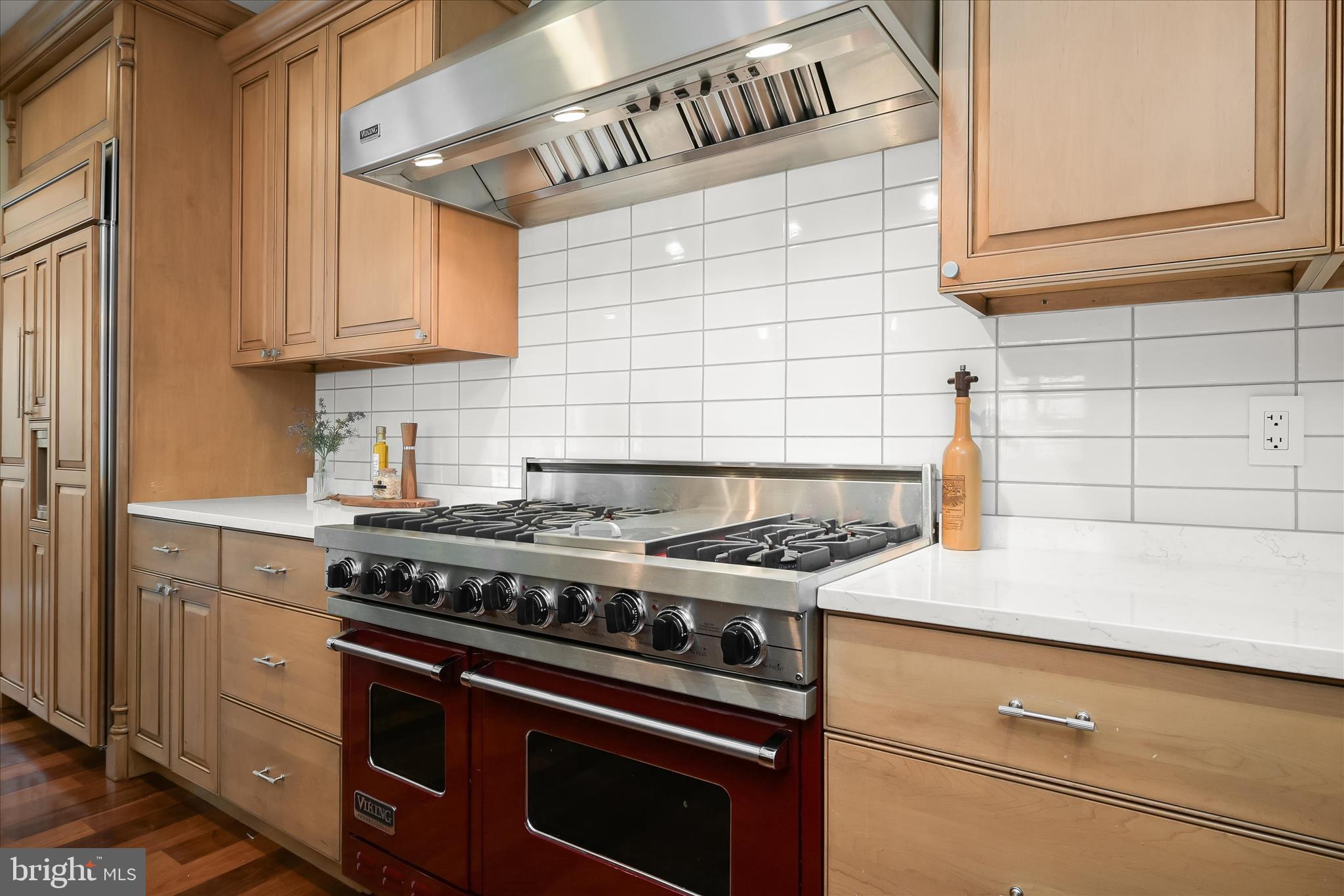 BRADLEY MANOR - Residential