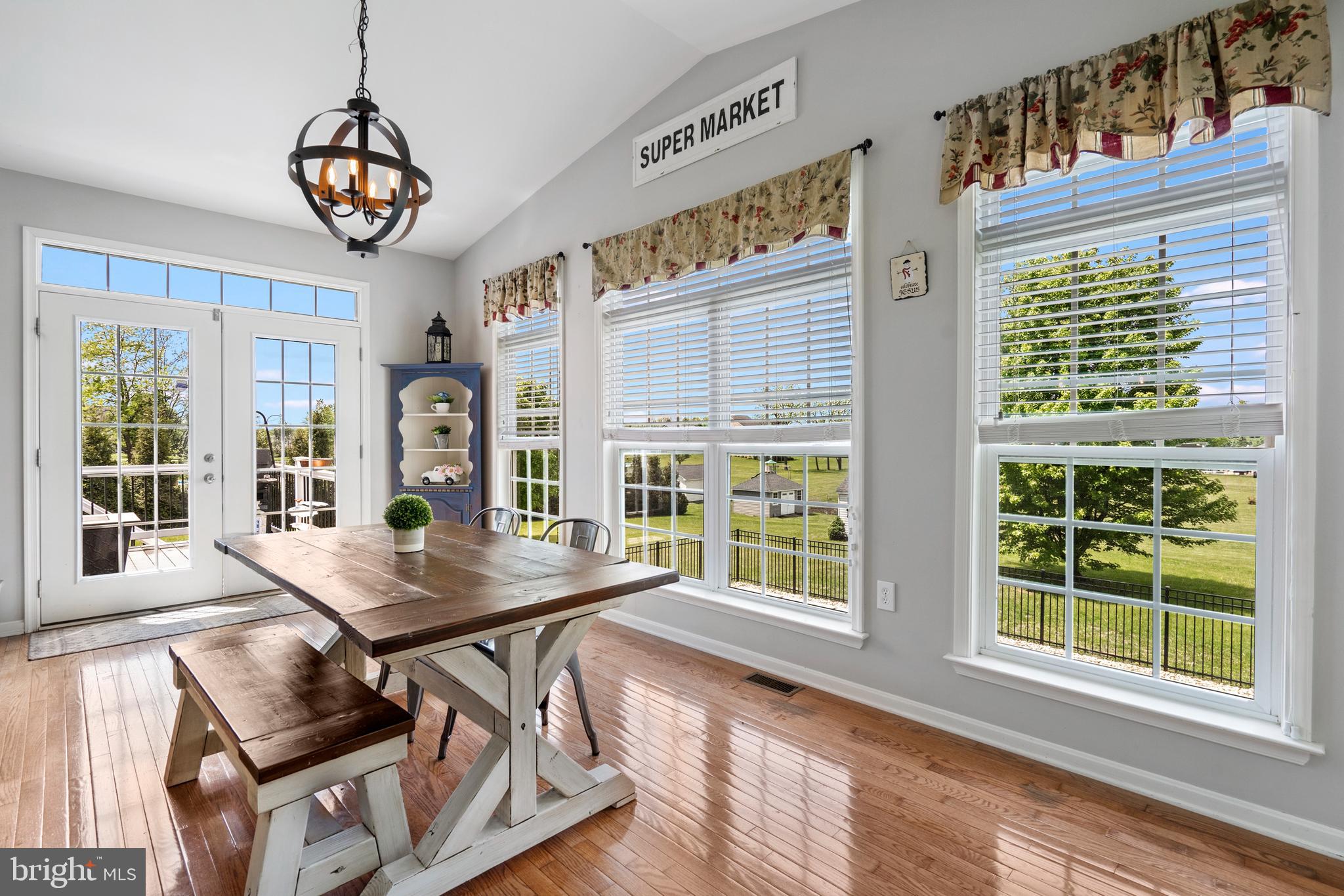 WILLOW RIDGE - Residential