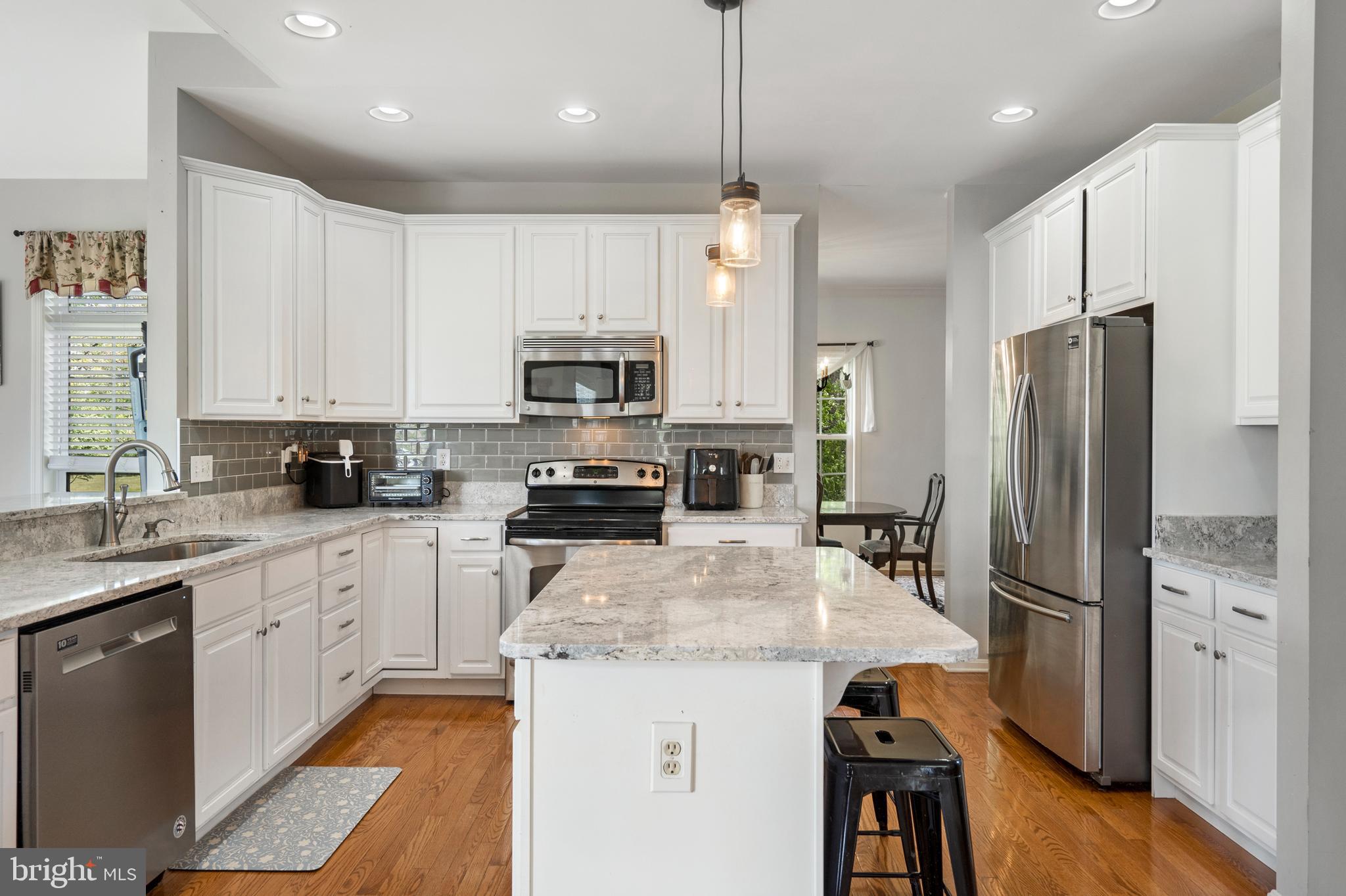 WILLOW RIDGE - Residential