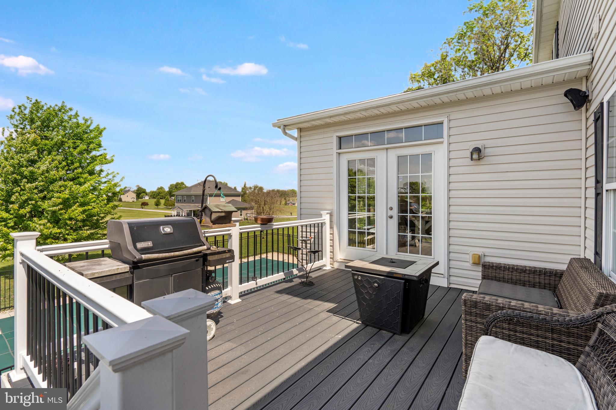 WILLOW RIDGE - Residential
