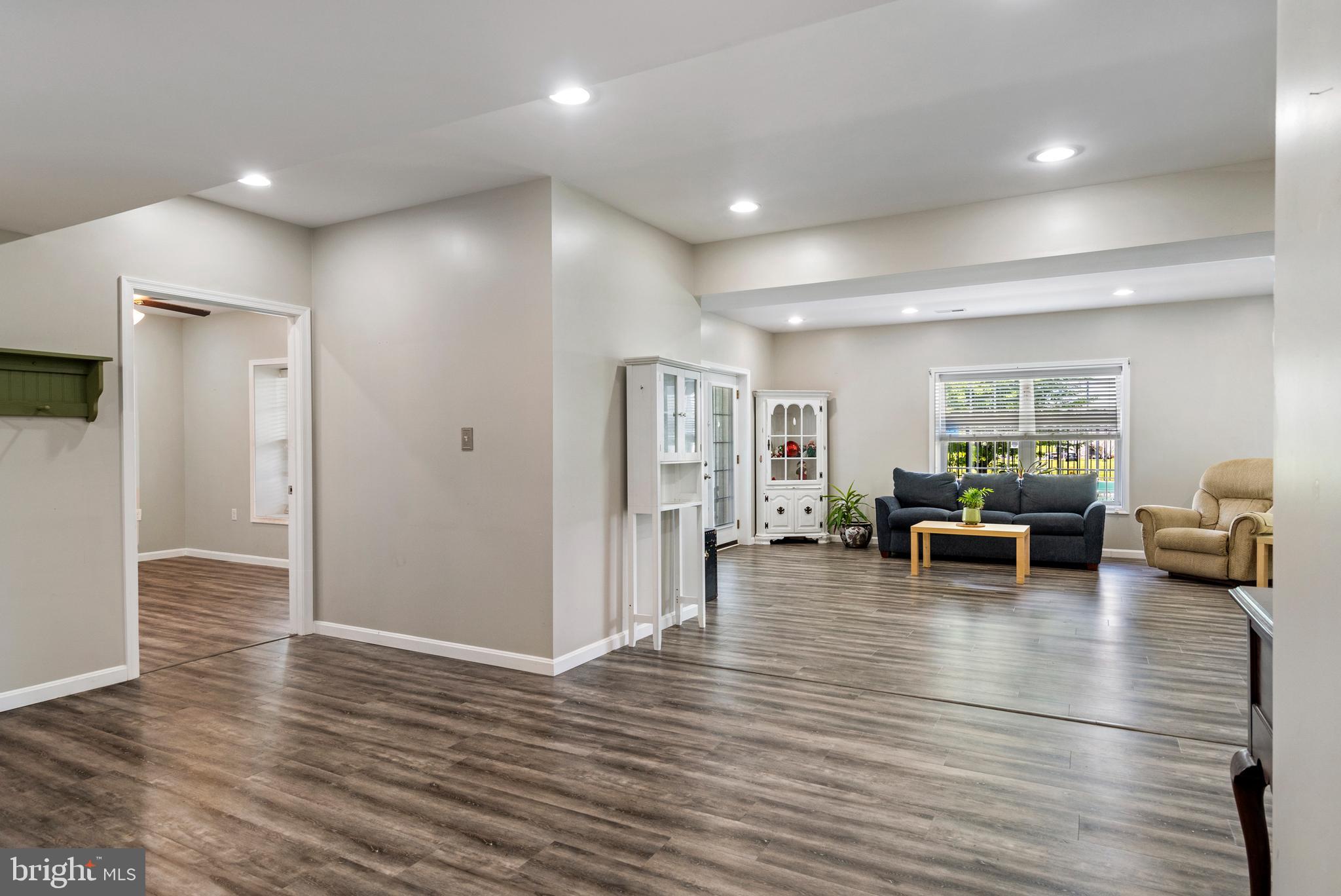 WILLOW RIDGE - Residential