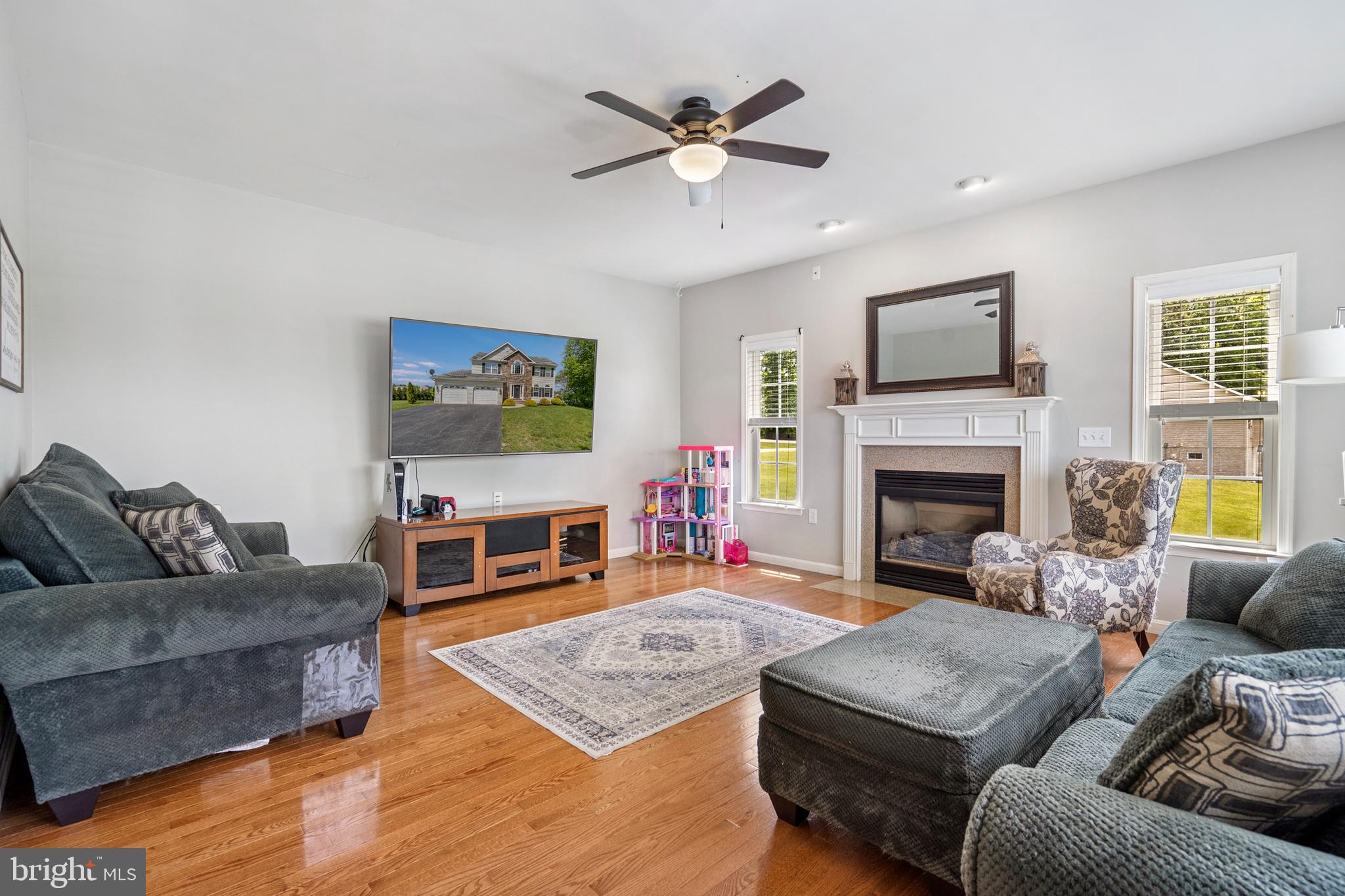 WILLOW RIDGE - Residential