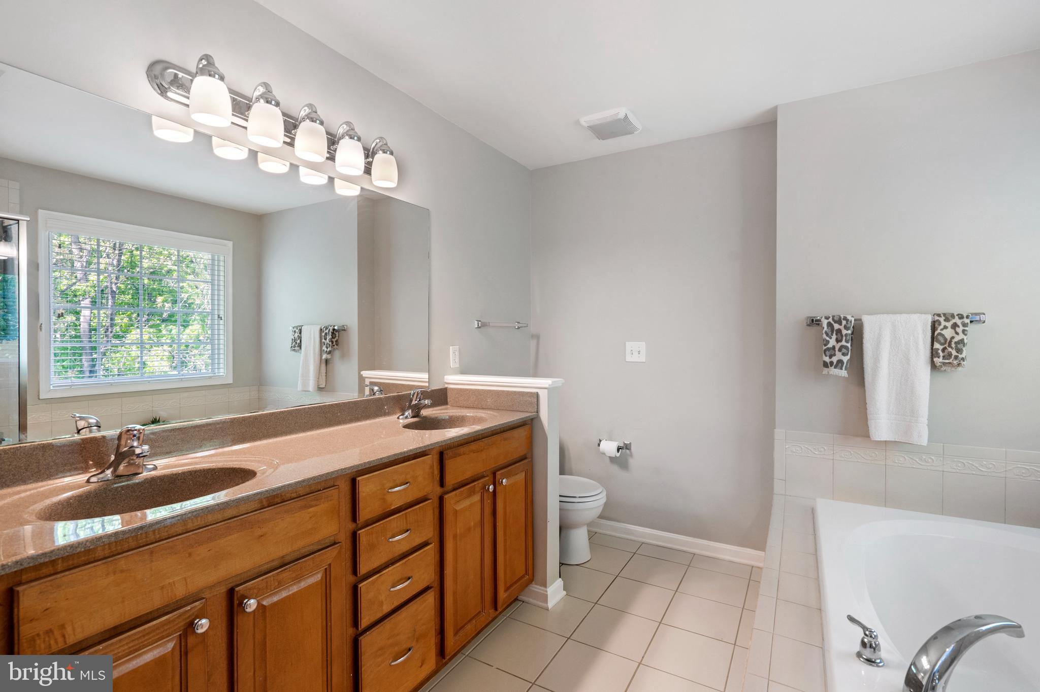 WILLOW RIDGE - Residential