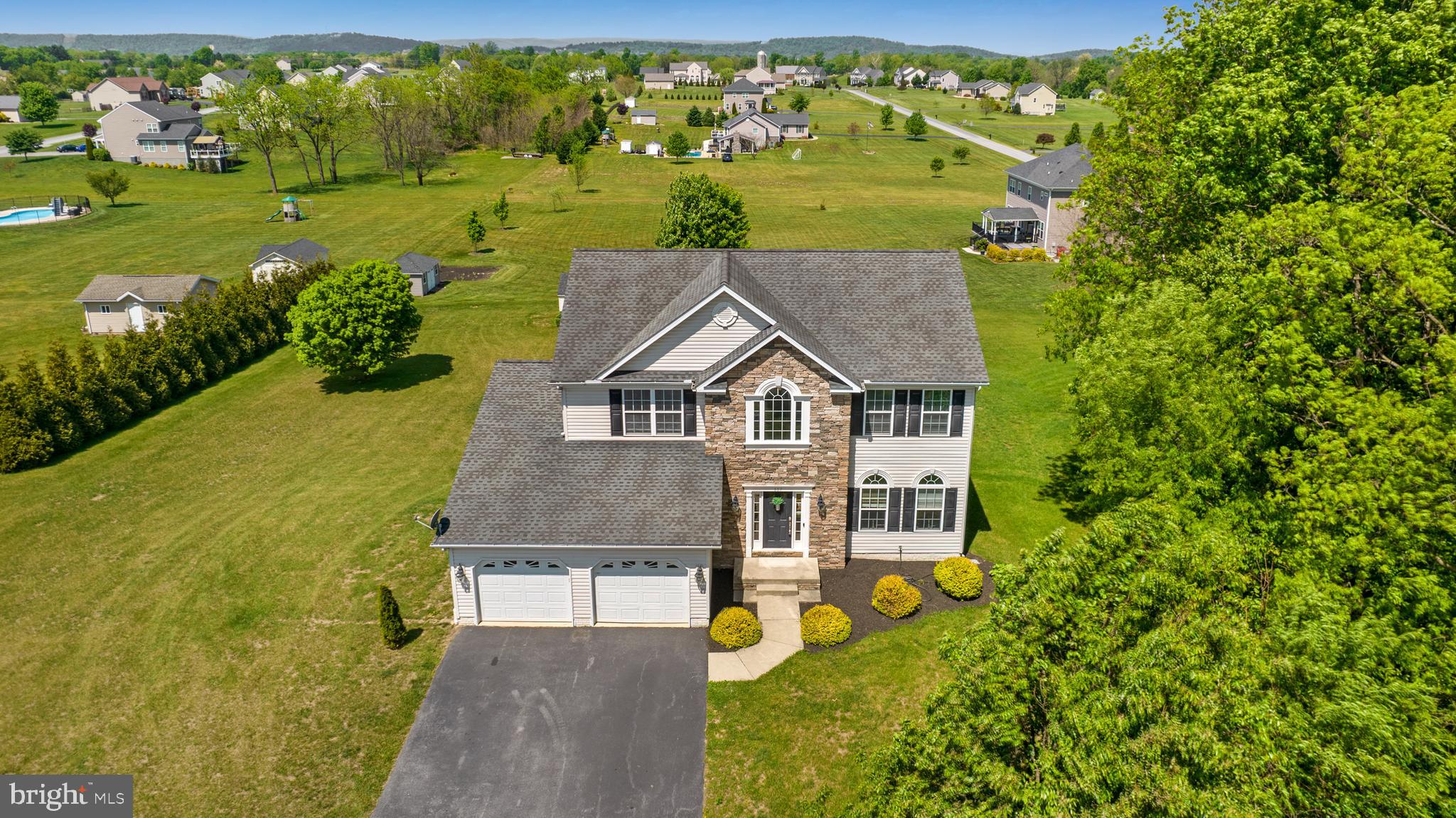 WILLOW RIDGE - Residential