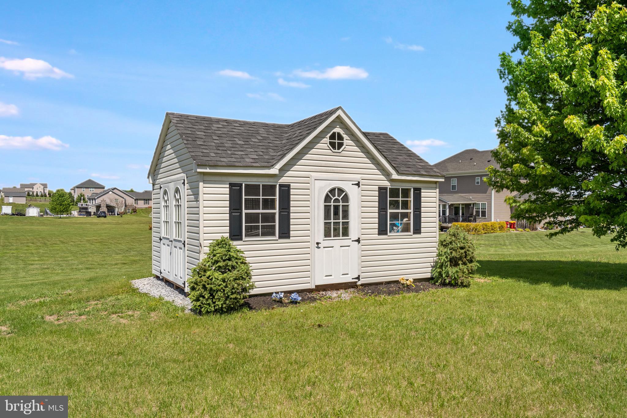 WILLOW RIDGE - Residential