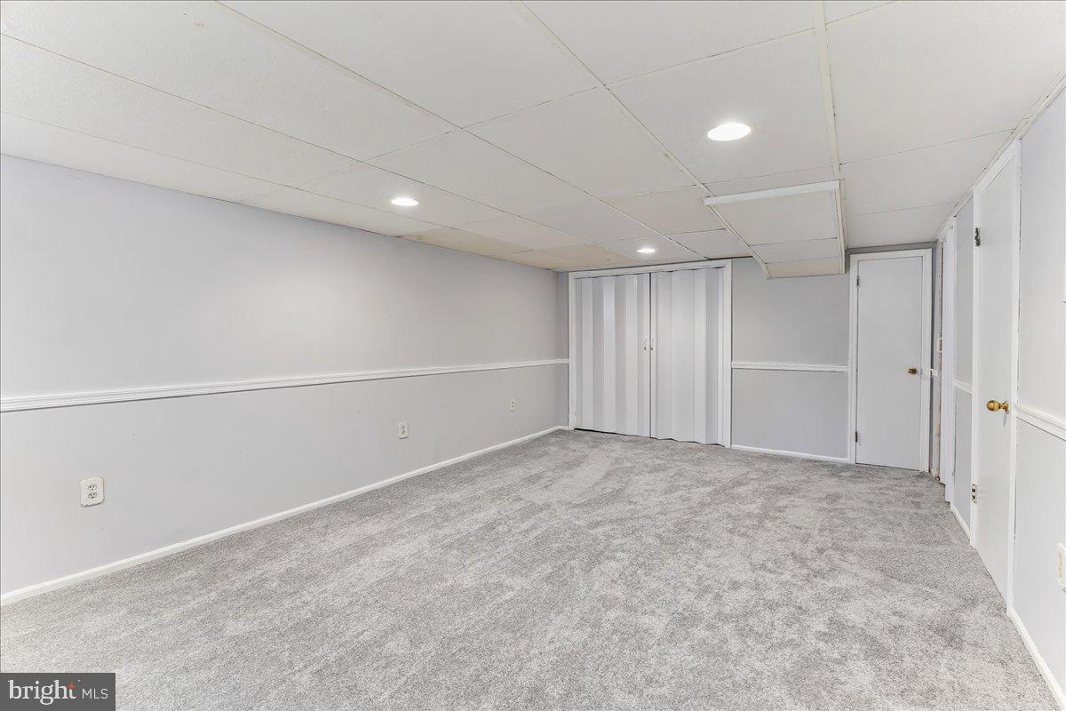 CLIFTON HEIGHTS - Residential