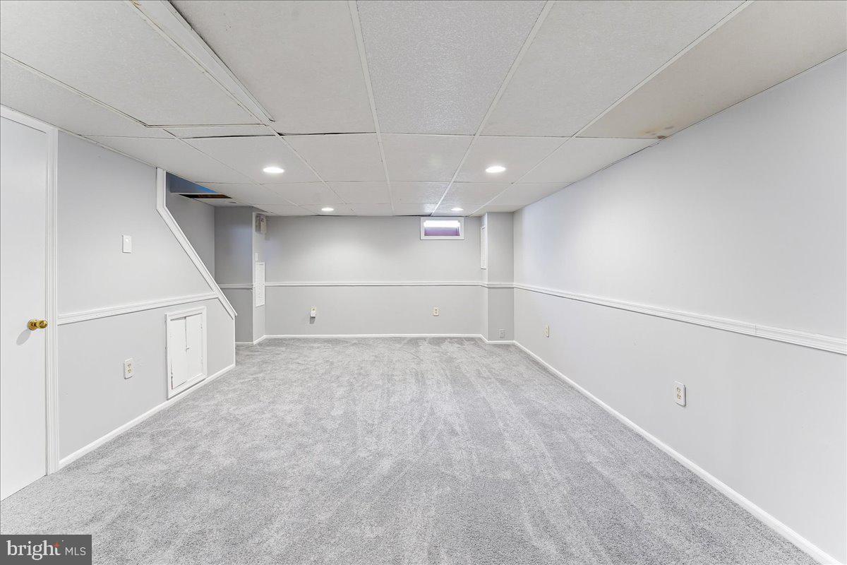 CLIFTON HEIGHTS - Residential