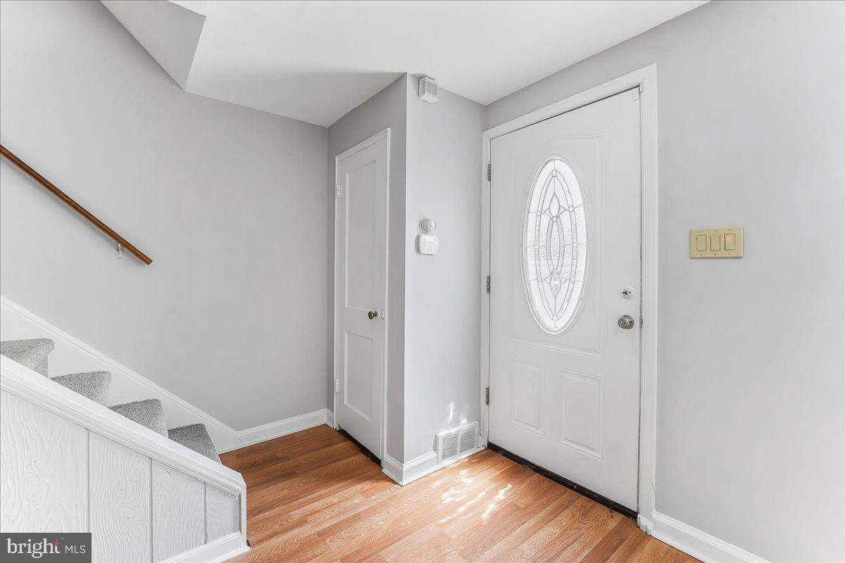CLIFTON HEIGHTS - Residential