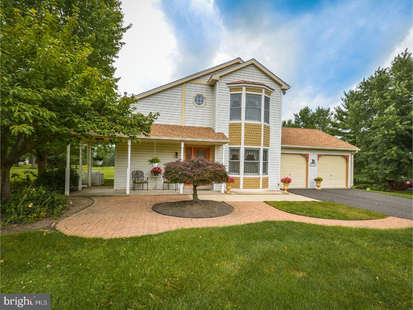 WHISPERING WOODS - Residential