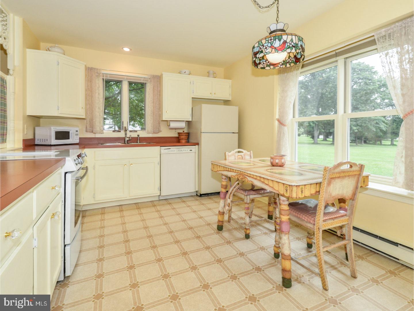 WHISPERING WOODS - Residential