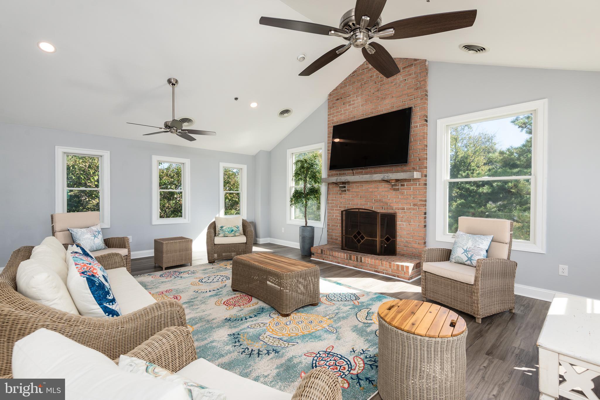 BAYSIDE - Residential