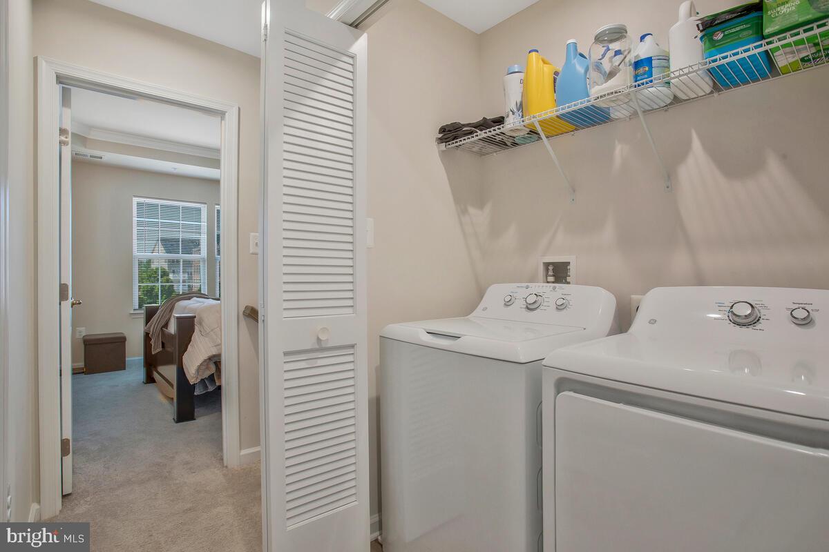 ANCHOR POINT - Residential Lease