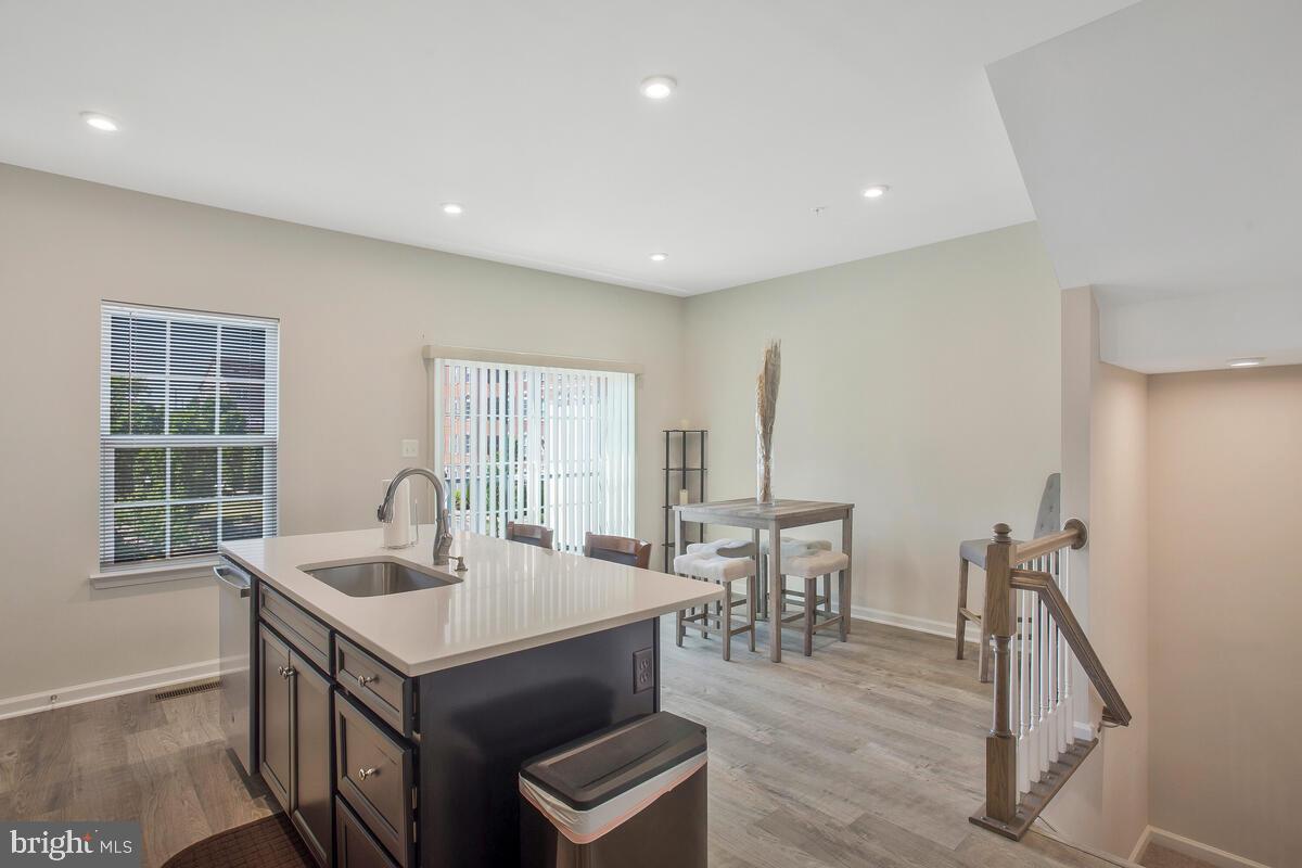 ANCHOR POINT - Residential Lease