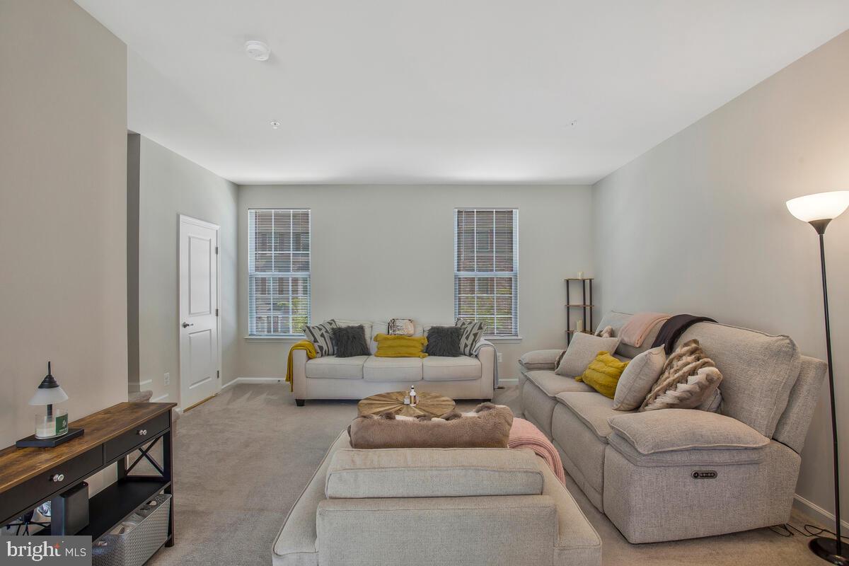 ANCHOR POINT - Residential Lease